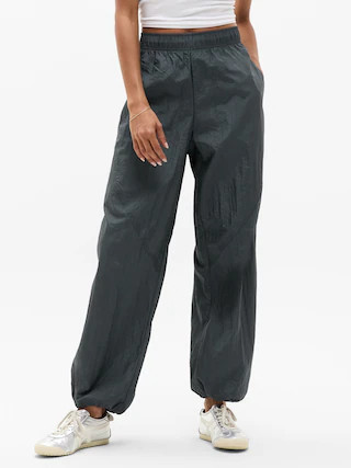 Lunar Sheen Utility Mid Rise Pant | Athleta