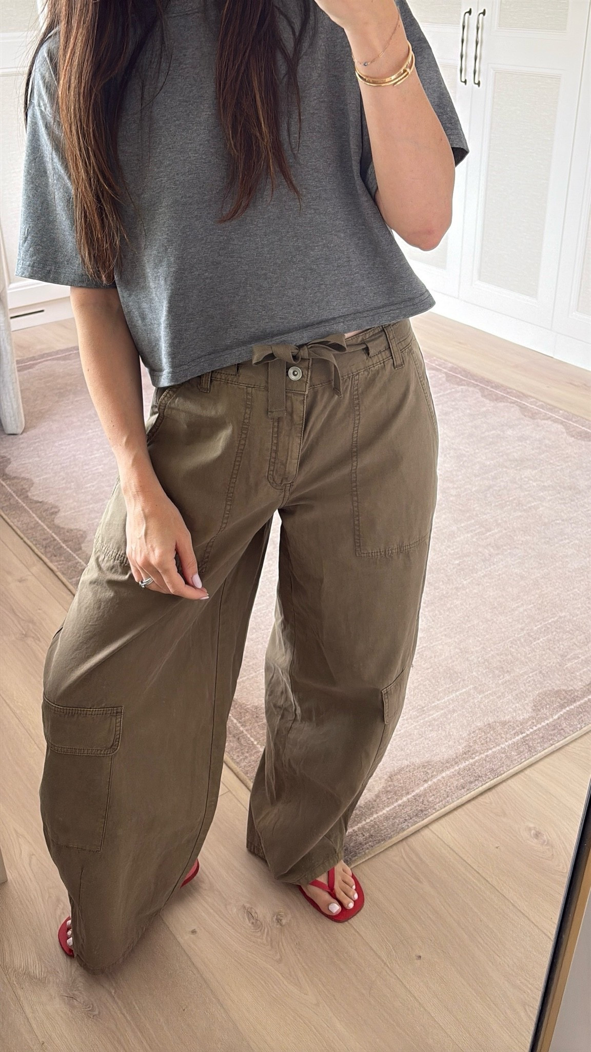 Size down in the cargos. Wearing 8 and I usually wear a 10

#LTKuk #LTKsummer #LTKstyletip