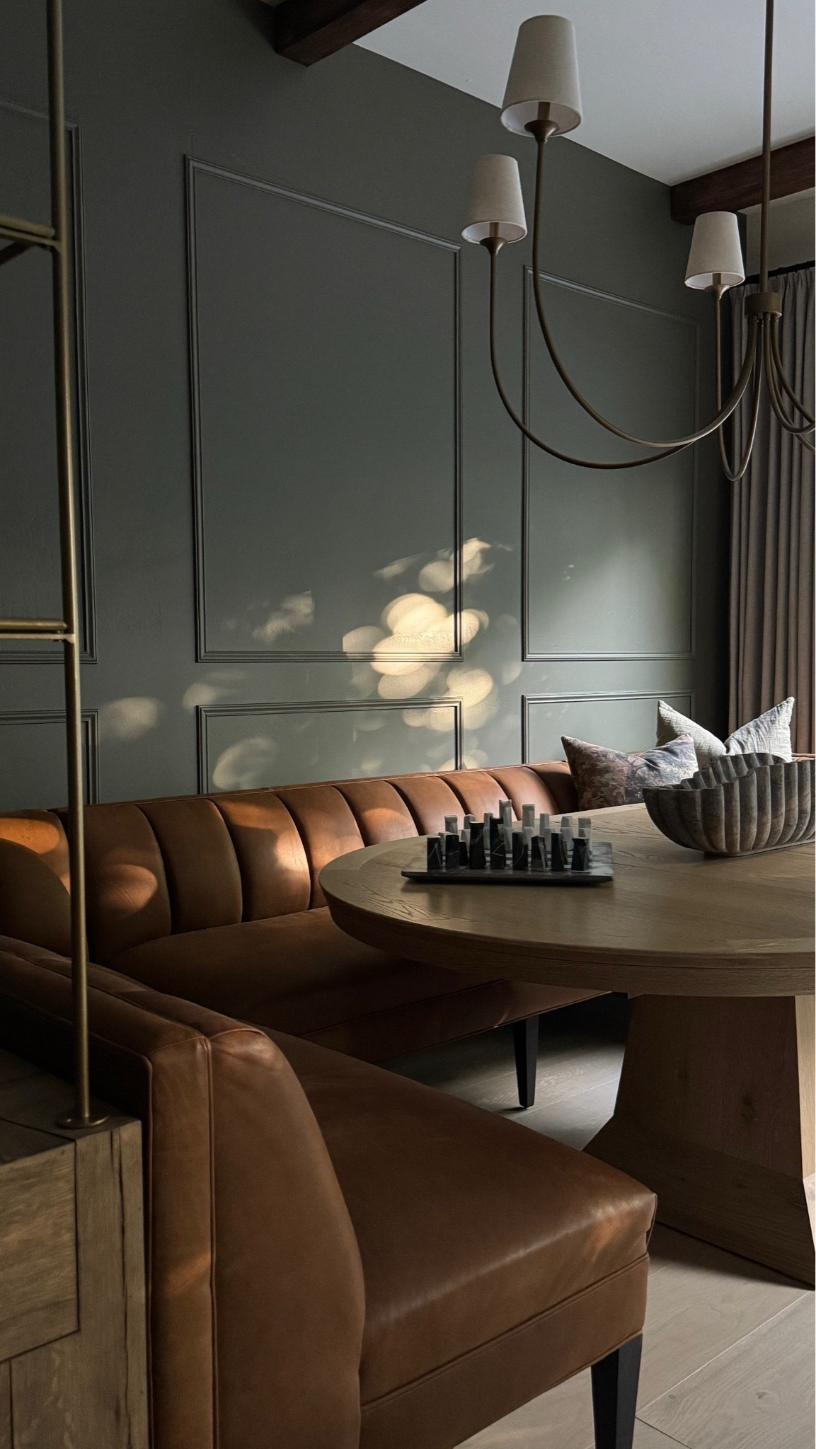 Dining nook details. 
55” inch Saige chandelier in brass

#LTKHome