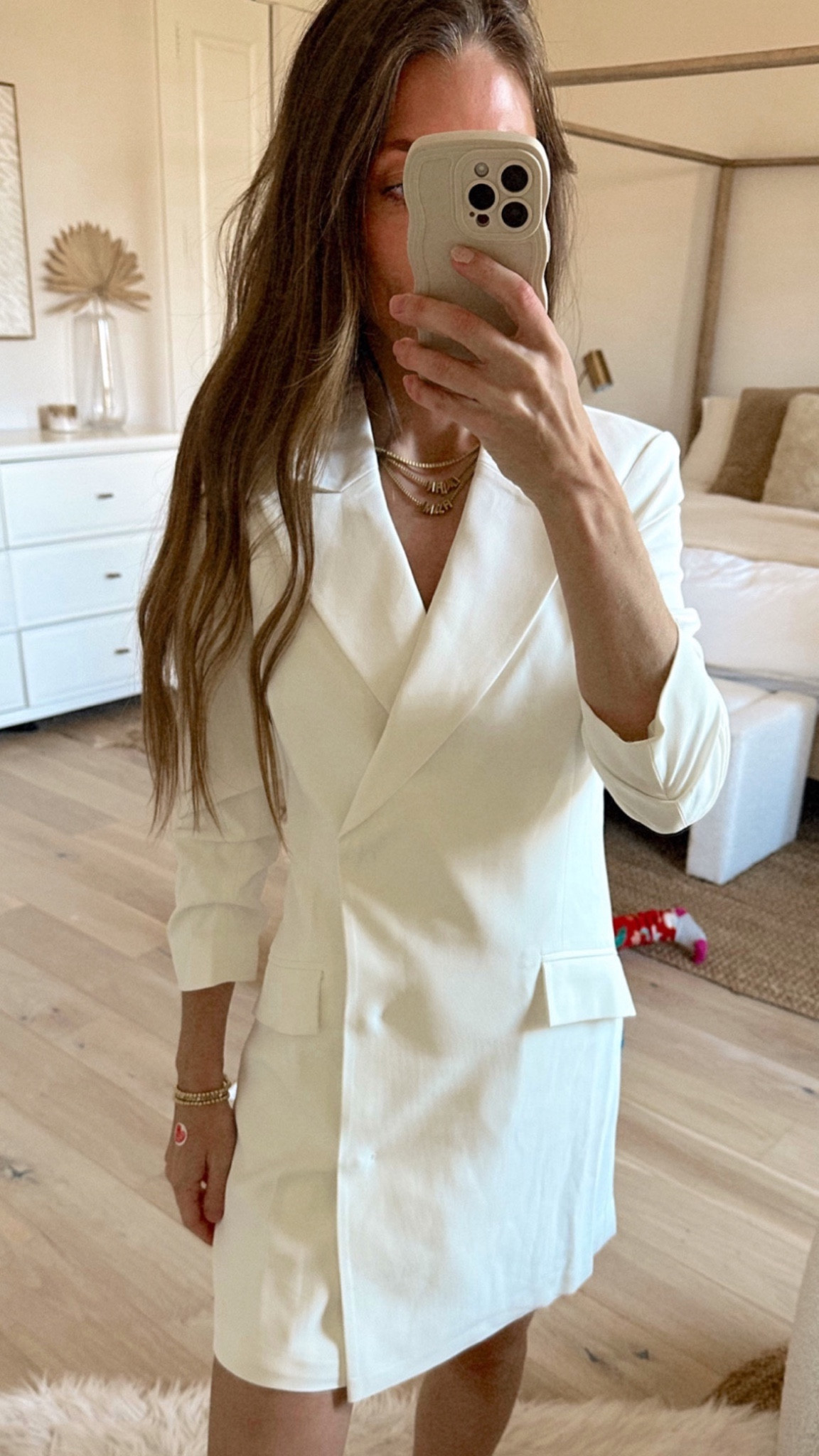 H&M blazer dress. White blazer dress. Work wear, work outfit, date night, white dress 

#LTKFind #LTKunder100 #LTKworkwear