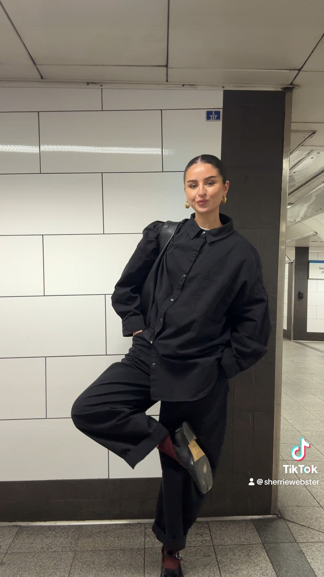 Outfit of the day November 5th 

Outfit of the day, ootd, autumn outfits, autumn outfit ideas, tabi outfits, maison margiela Tabis 

#LTKuk #LTKstyletip #LTKautumn