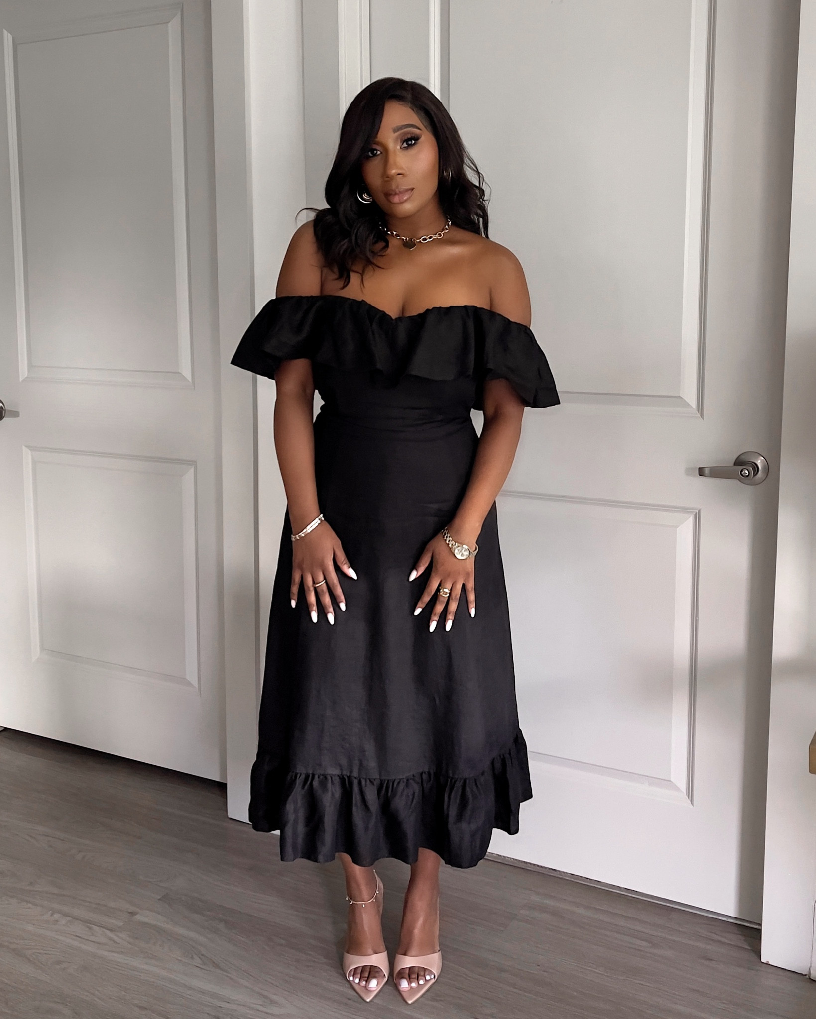 This dress is up to 50% off! Wearing a size 6.✨

Aritzia, ootd, outfit inspo, summer outfits 

#LTKStyleTip #LTKSeasonal #LTKSummerSales