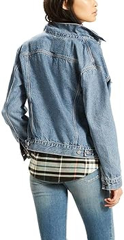 Levi's Women's Ex-Boyfriend Trucker Jacket (Also Available in Plus) | Amazon (US)