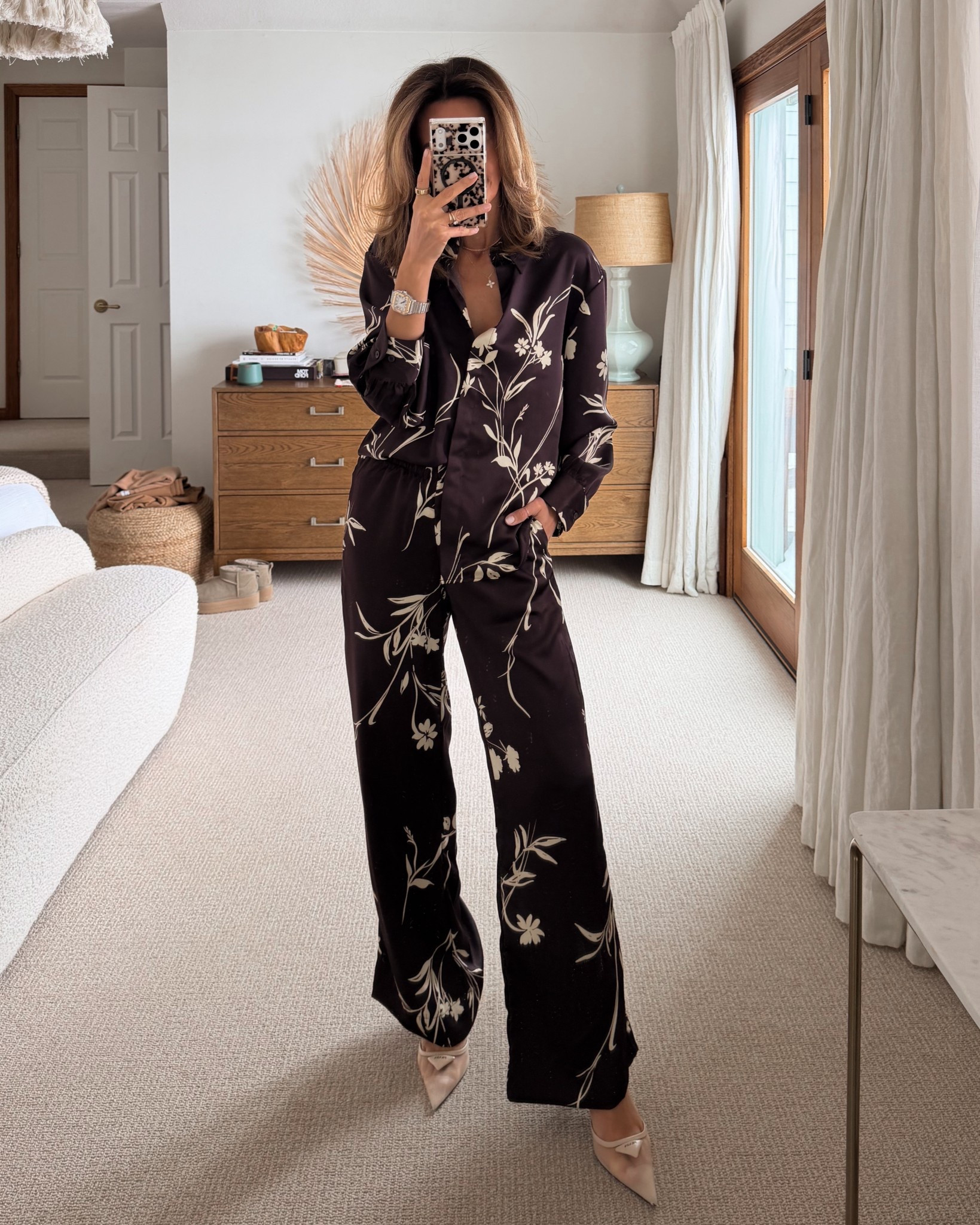 Such a chic set! I couldn’t find the pants online but have a feeling they’re coming since this is new collection - size xs 
This set is perf t for the office, a dinner with friends or hosting a house party! 

#LTKOver40 #LTKootd #LTKSeasonal