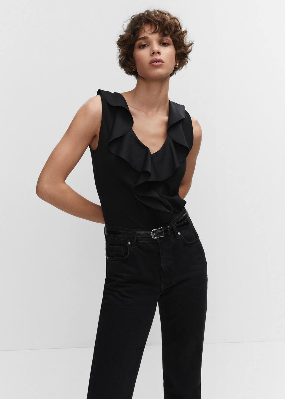 open: Top collo volant (670) | Mango Italia | Mango IT