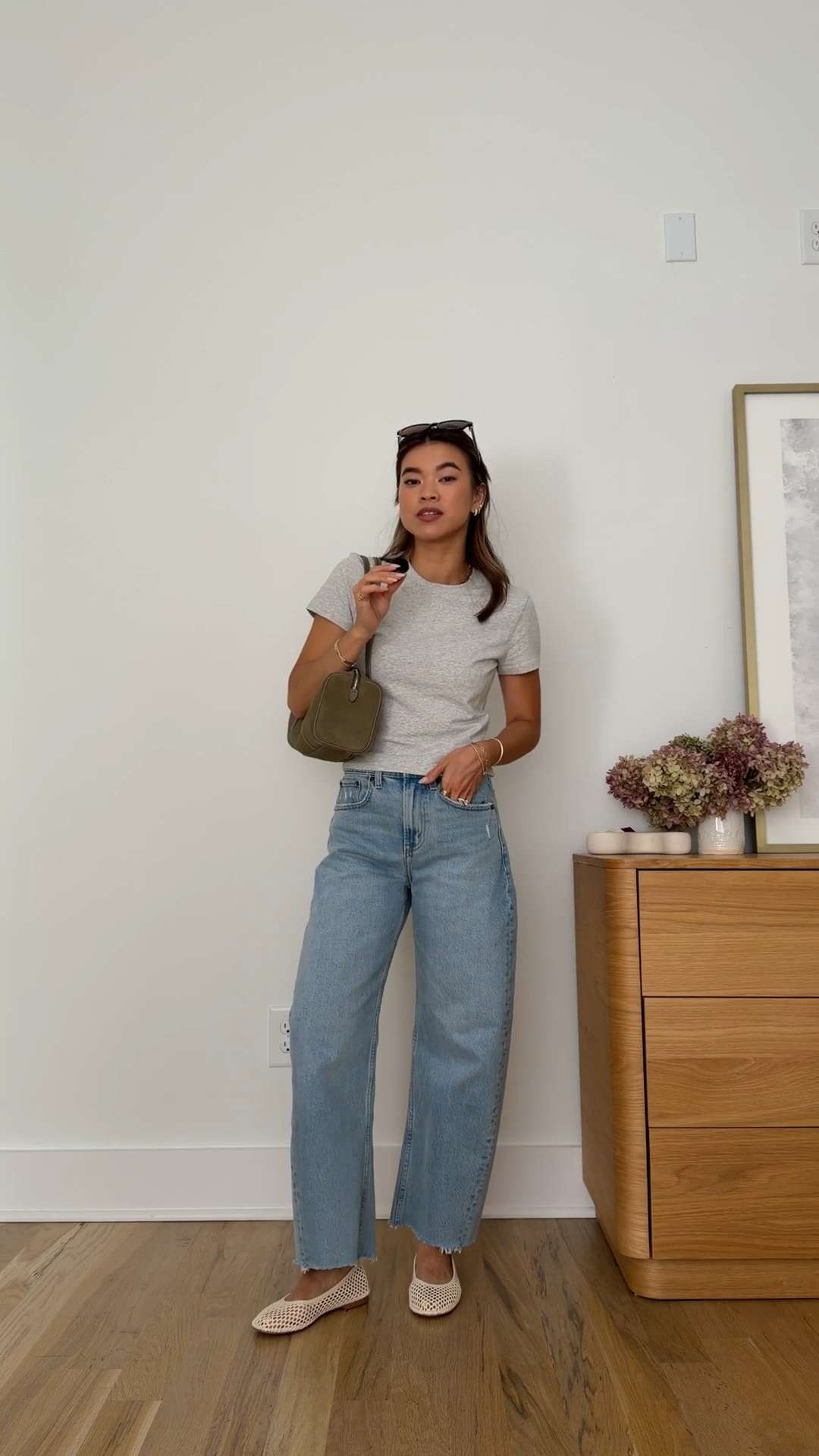 I love these @abercrombie barrel jeans! They are petite friendly and hit perfectly on me (I’m 5’2).

Sizing info:
Abercrombie Essential Baby Tee (Size Small in Light Grey) 
Abercrombie High Rise Barrel Jean (Size 24 short in Light) 

Petite style, petite fashion, mom outfit, mom style, petite pants, petite outfit ideas, petite outfits, best pants for petite, petite denim, spring style, spring outfits, beach outfits, vacation outfits, wedding guest dress, summer outfit, summer jeans, petite jeans, Abercrombie jeans, grey tee, summer tee, everyday tee

#LTKootd #LTKSeasonal #LTKPetite