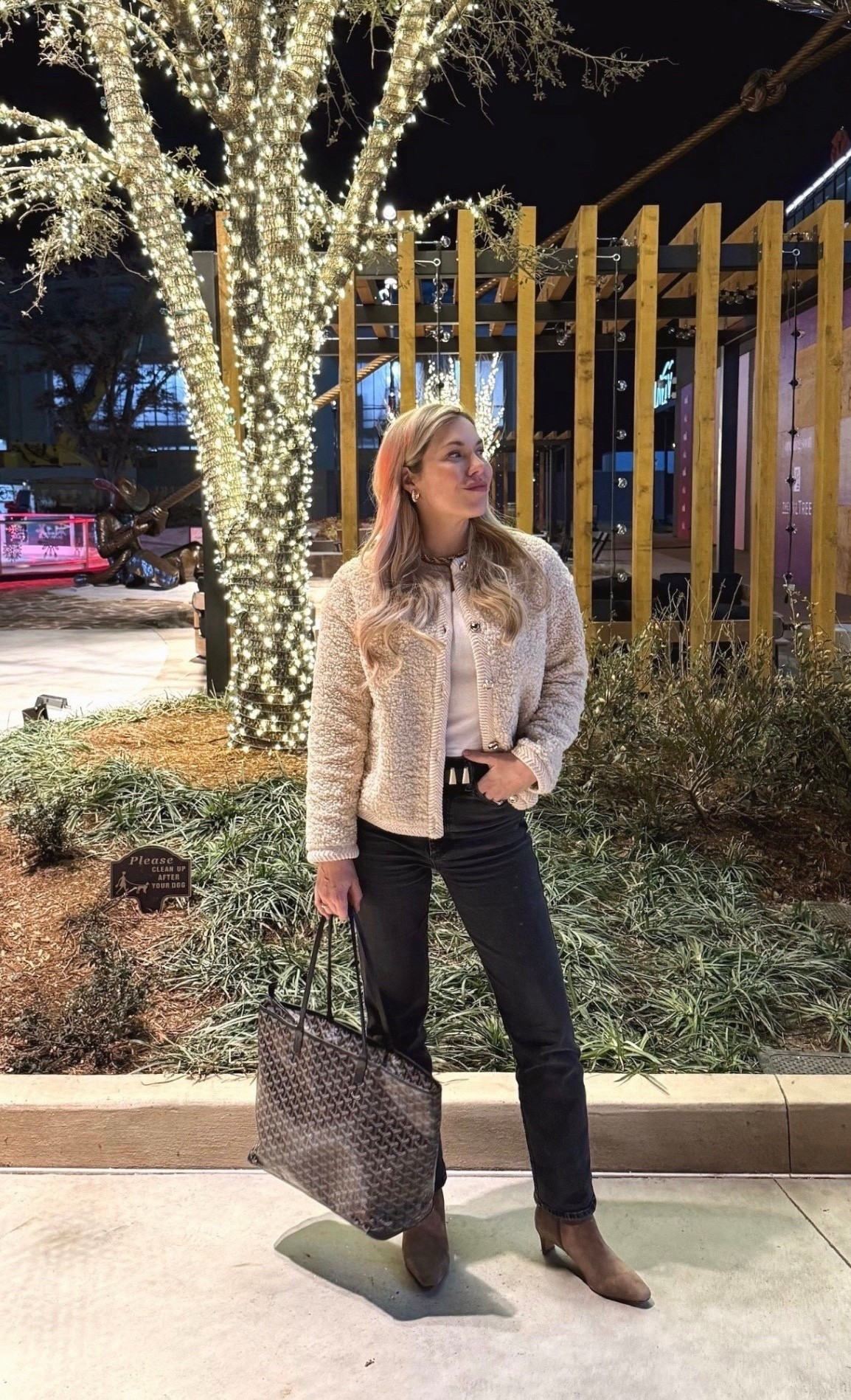 Back in stock!

Sherpa cardigan 
Fall outfit
Amazon fashion 
Fall 
Cardigan 

#LTKSeasonal #LTKFindsUnder50 #LTKStyleTip