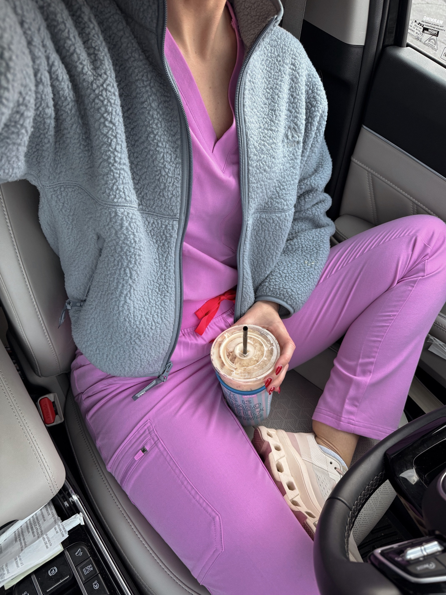 Absolutely in love with these FIGS scrubs!! Wearing the Catalina One-Pocket scrub top in size and the high waisted Yola Skinny scrub pant in color PINK CLOUD 🎀☁️ the aritzia TNA polartec jacket is my new fav for work and clinical! 

figs, fig scrubs, scrub inspo, nurse, nurse ootd, nurse scrub inspo, aritzia, nursing student, RN 