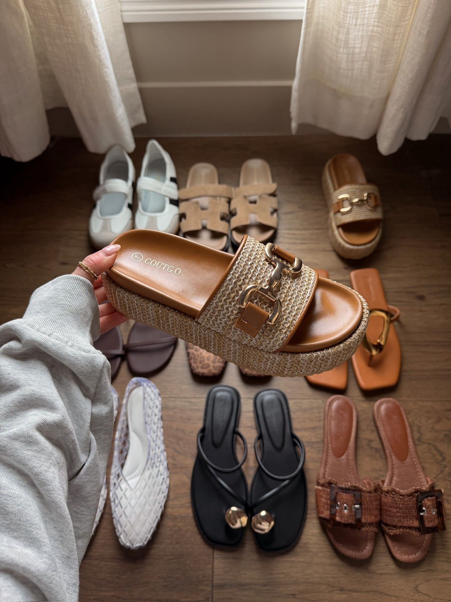 These platform sandals are giving Gucci 🫶🏼✨

#LTKgrwm #LTKootd #LTKSeasonal