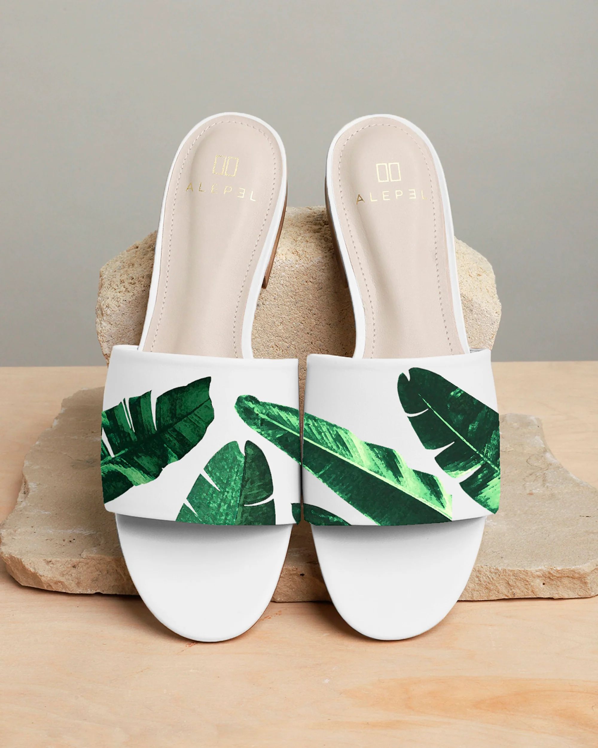Green Palms Slide | Olivela