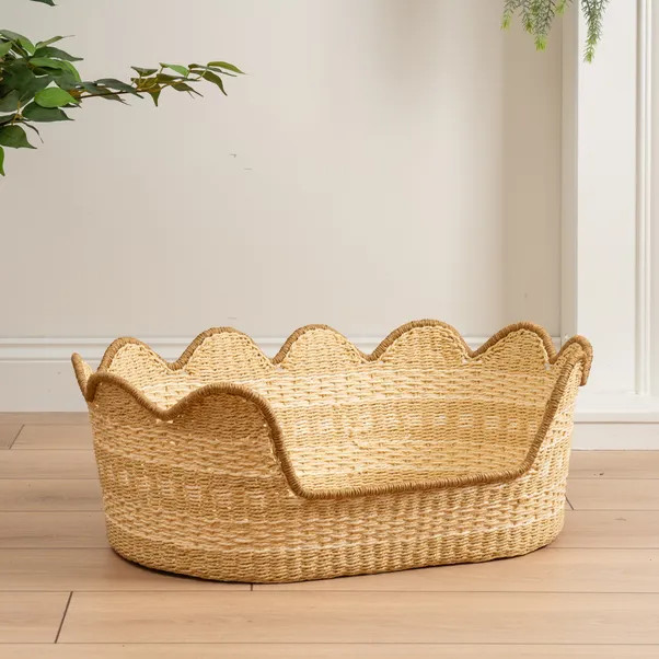 Natural Scallop Woven Pet Bed | Dunelm (migrated)