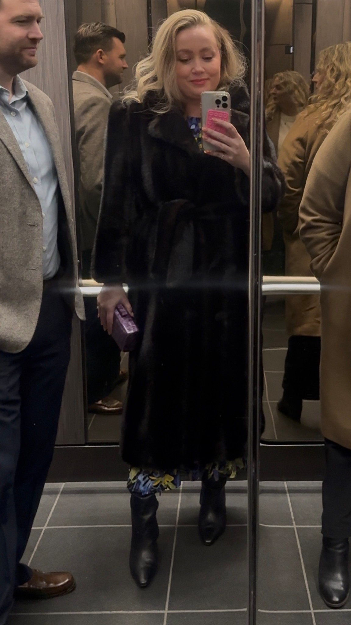 Let’s take a moment for the coat ✨


#furcoat
#fauxfur


#LTKOver40 #LTKootd #LTKSeasonal