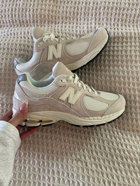 New balance sneakers
Tennis shoes 


#LTKshoecrush