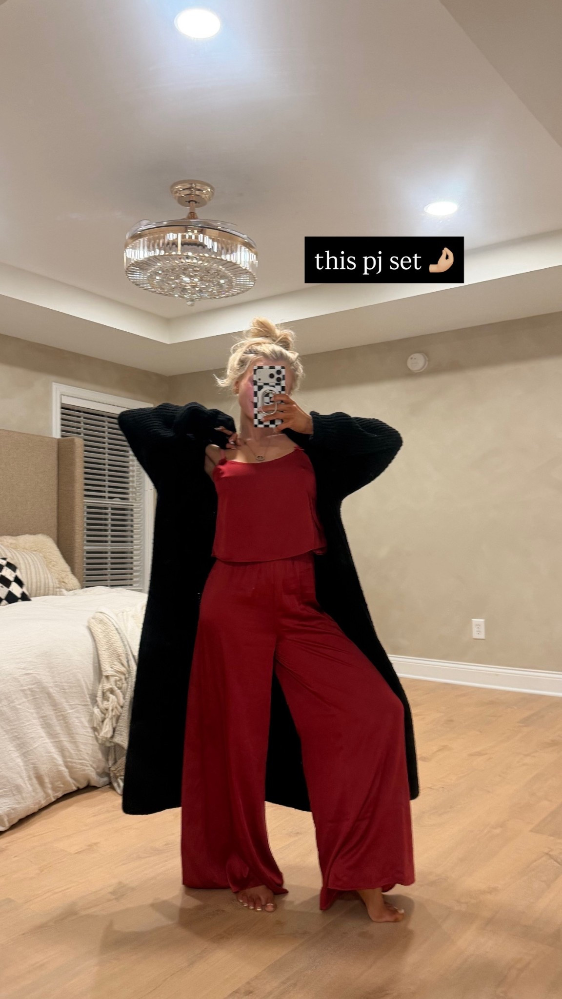 FYI- top runs small! ❤️

#LTKFindsUnder50 #LTKHoliday #LTKGiftGuide