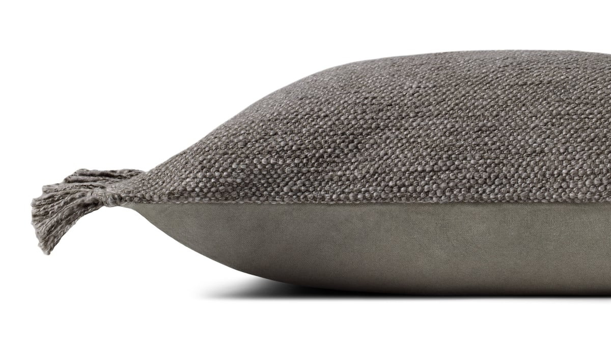 Jett Pillow - PMH-0063 | Rugs Direct