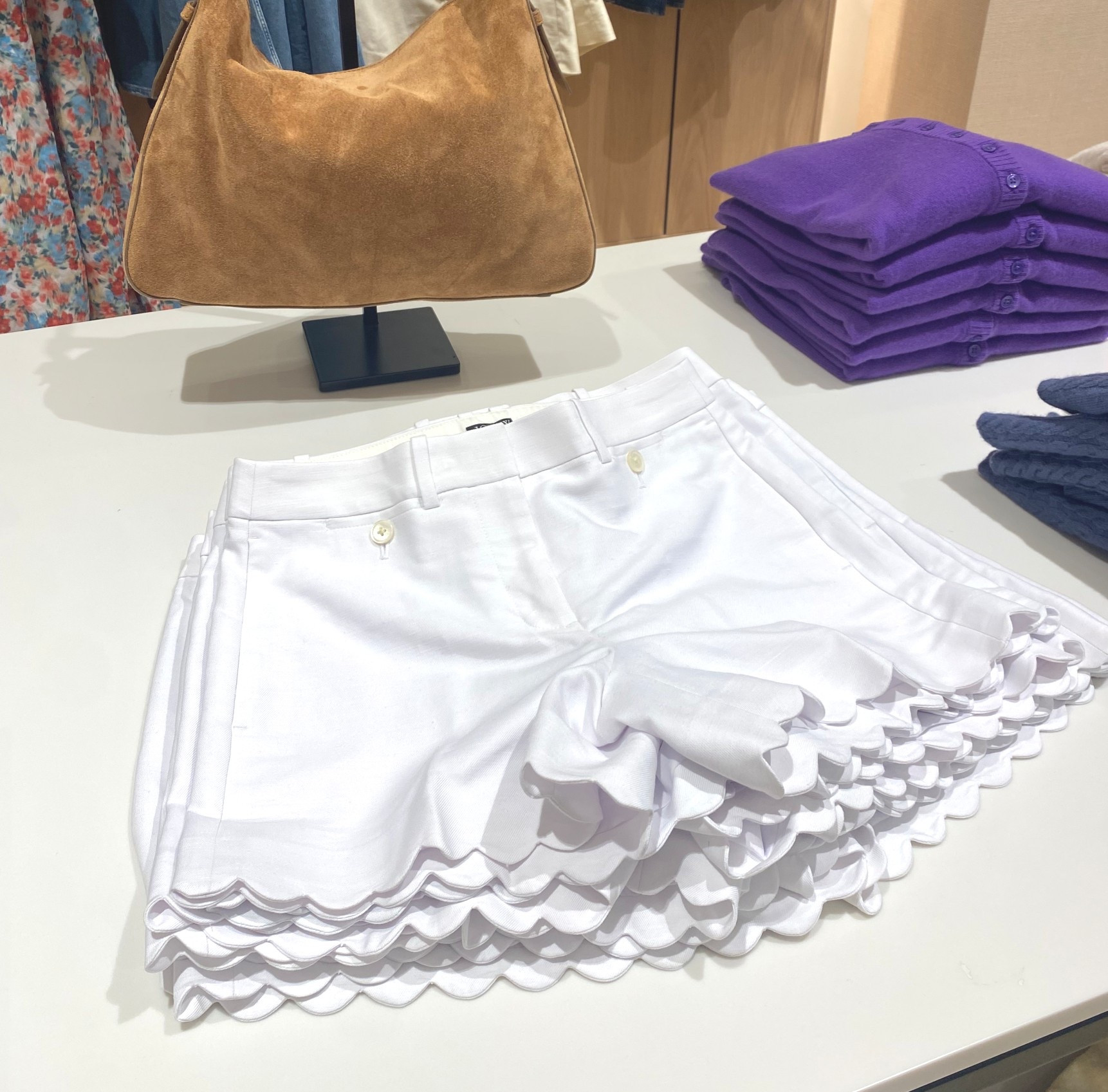 J.crew spring
Scalloped shorts
White shorts 