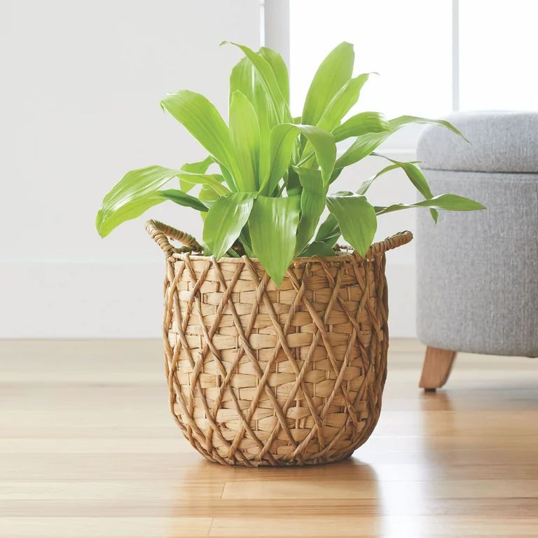 Better Homes & Gardens 11" Round Natural Water Hyacinth Basket Planter | Walmart (US)
