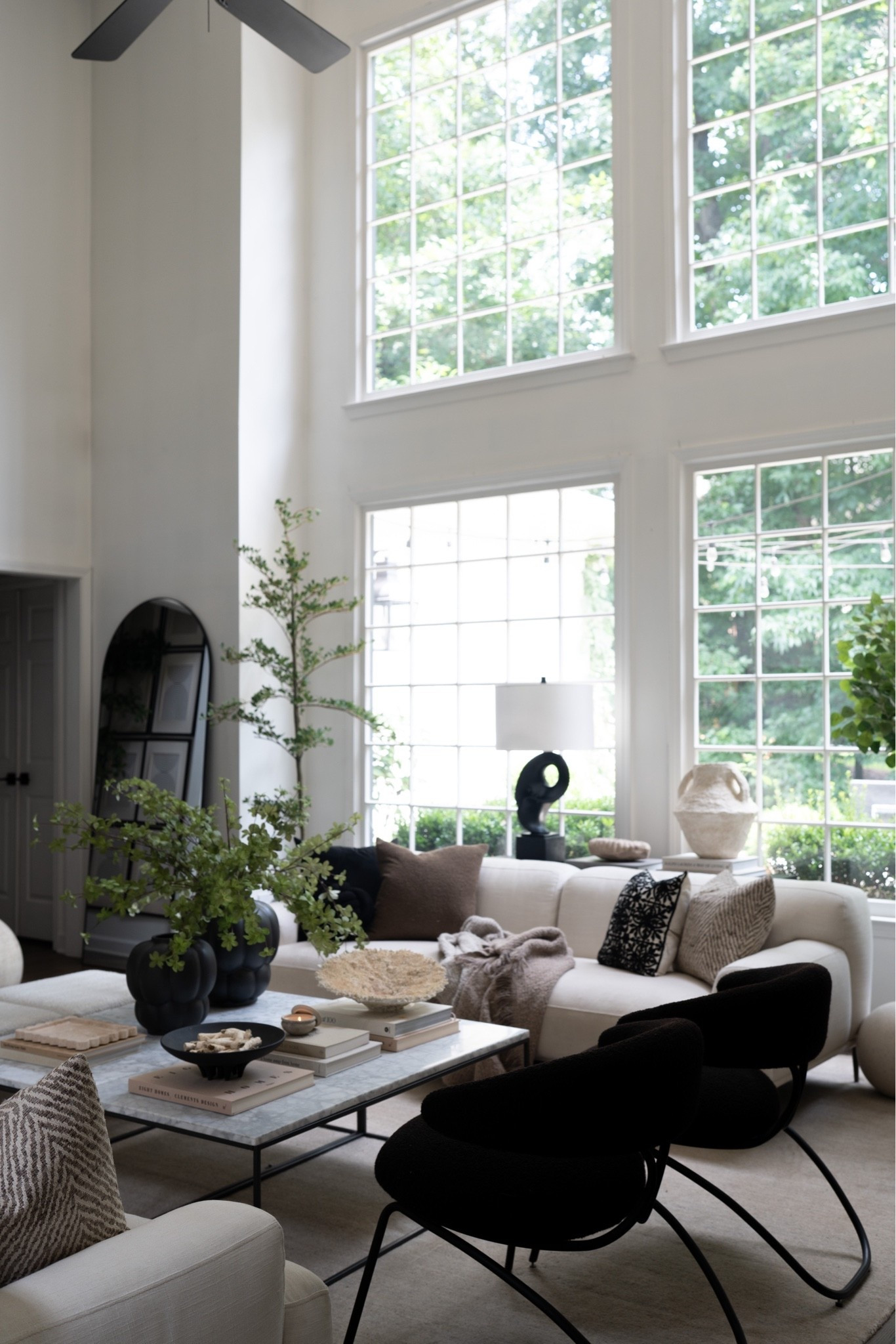 Eeeek! I’m so glad to be home!!! Summer vacations are amazing but so is the joy of returning home!





Modern classic, modern organic, House of Valentina, Summer decor

#LTKSeasonal #LTKHome #LTKdayinmylife