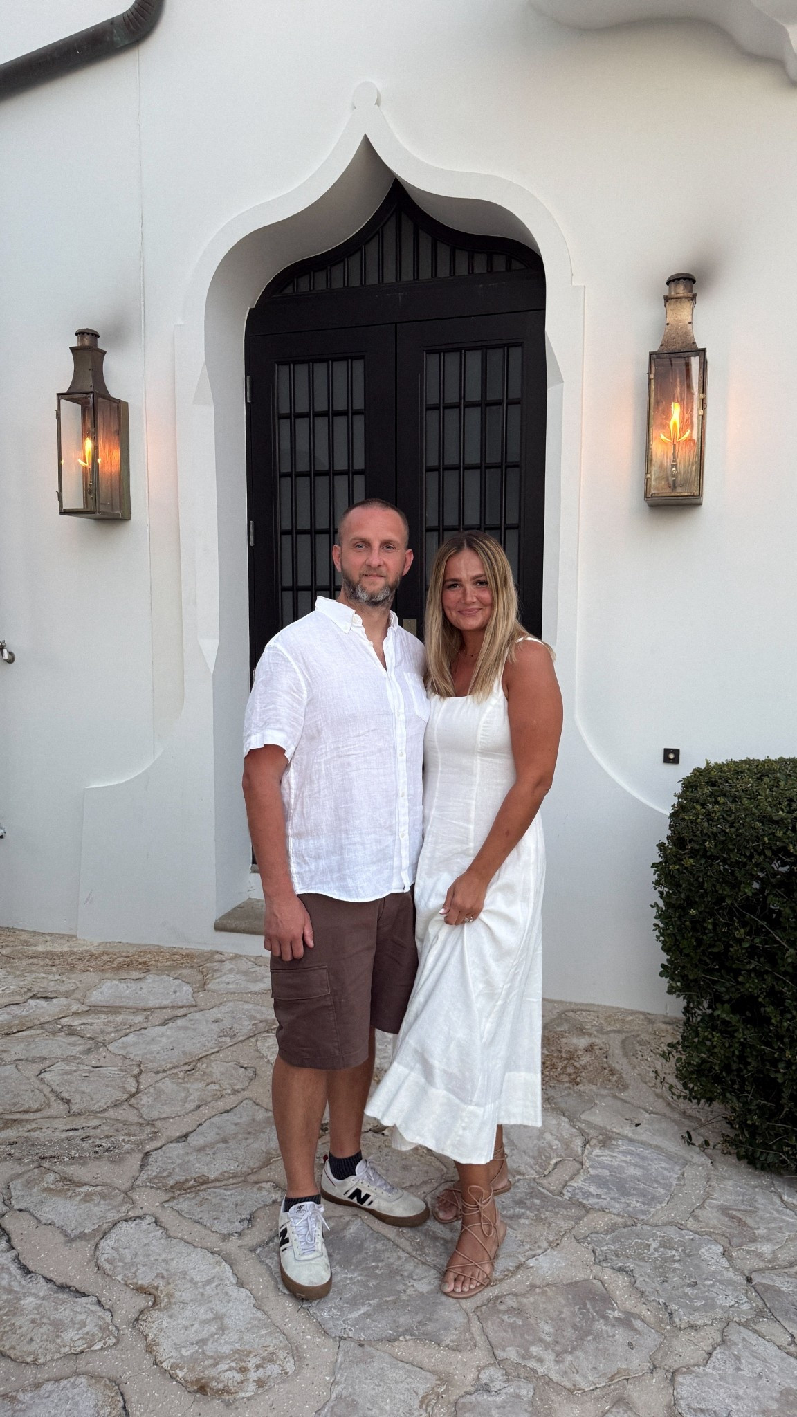 White line beach dress || midi long white linen dress 

#LTKTall #LTKFindsUnder100 #LTKStyleTip