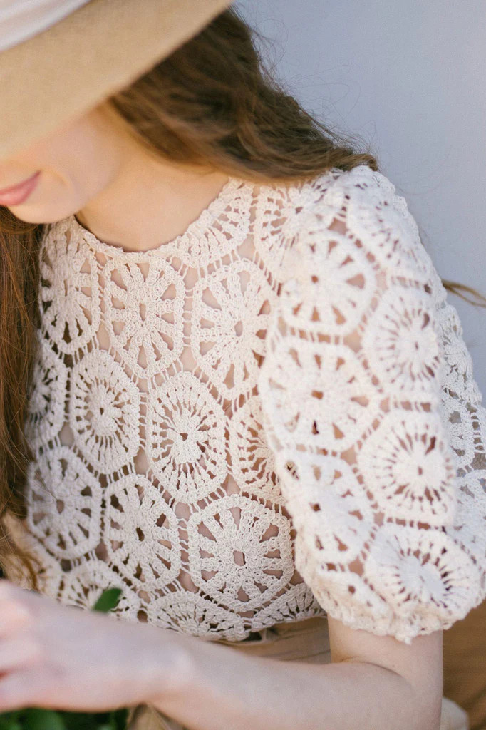 Gail Crochet Short Sleeve Top | Morning Lavender