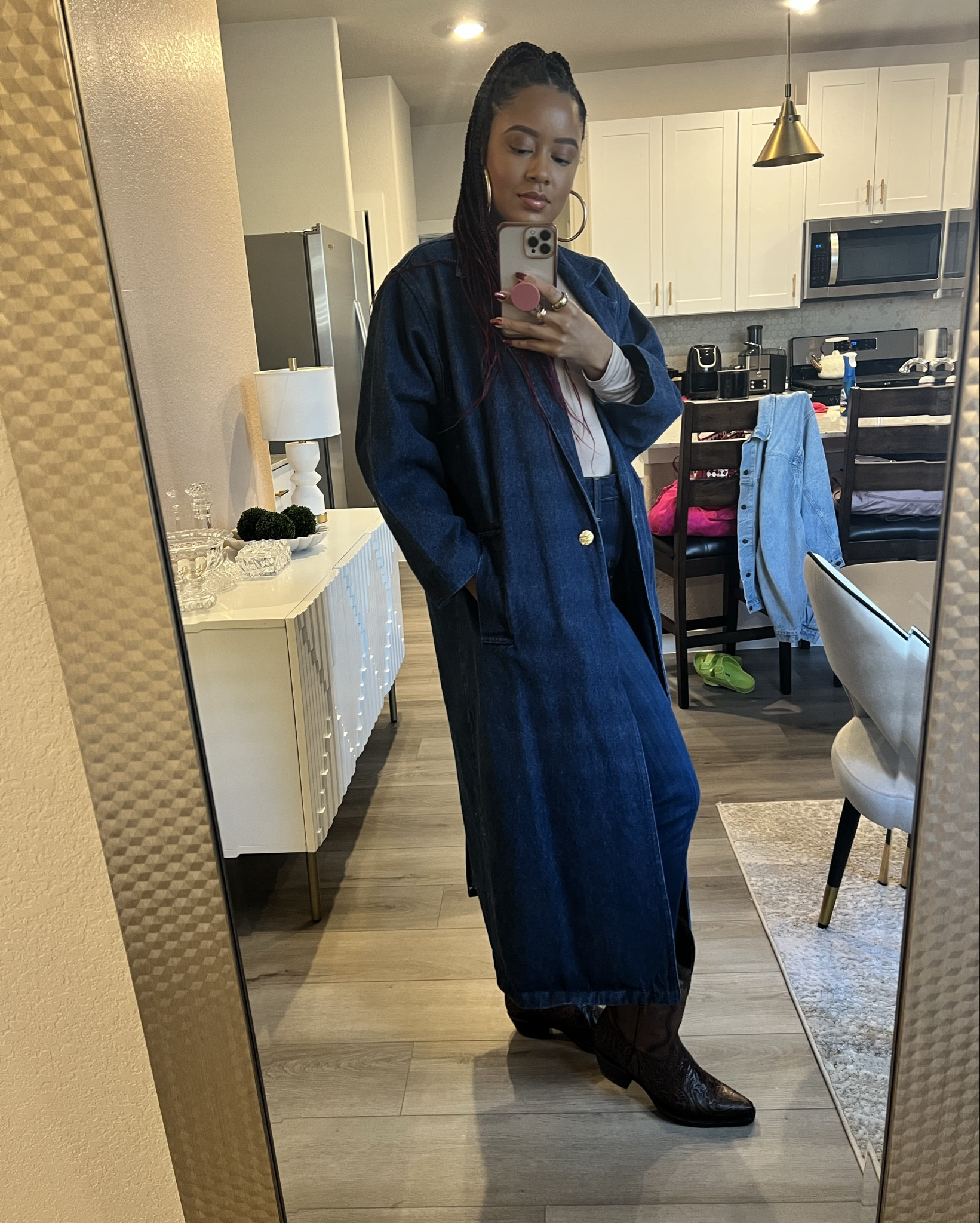 A cute denim on denim look  

#LTKootd