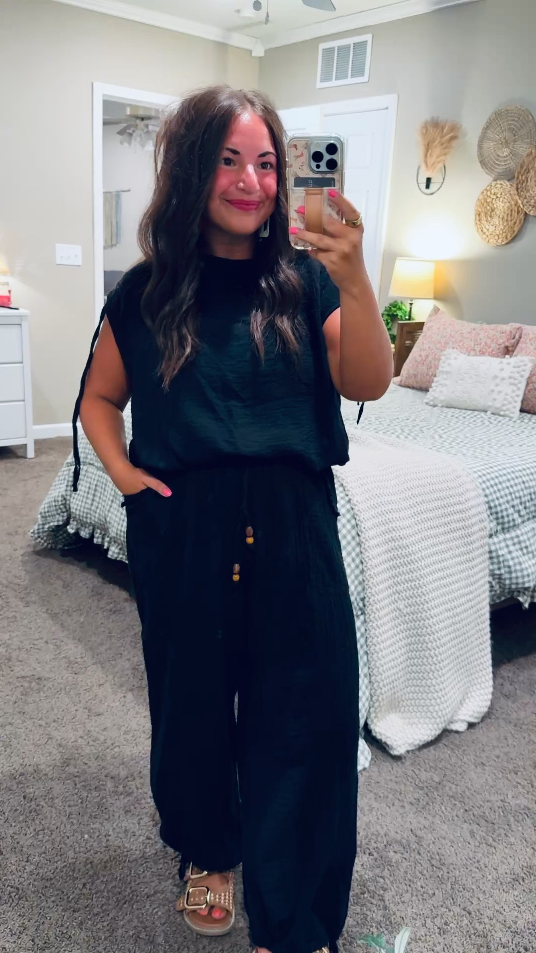 Simple, classic, and so easy to style. ✨ This Target top and pants combo is the kind of outfit that works for the office, brunch, errands, and everything in between. Such a great staple to have in your closet!

sandals: fit true to size // wearing a 5
pants: fit oversized // wearing a medium
tank: fits oversized // wearing a large 

 #LTKootd #LTKMidsize #LTKWorkwear
