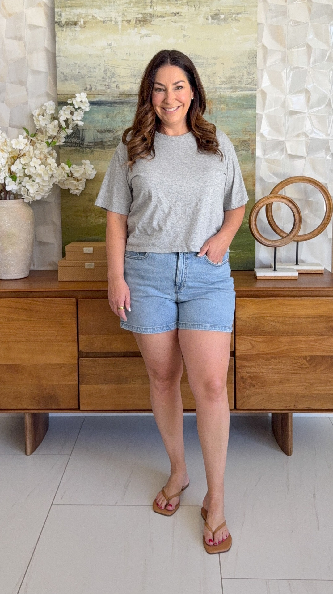 J.Crew Factory Mid-Rise Denim Short Fit tips: Wearing Size 31 | 4.5″ Inseam | 12″ Rise

This style from J.Crew Factory has a 1/2 inch shorter rise than the darker wash that I tried. I’m not sure if that’s due to the size difference or style but either way these are a WINNER! They don’t have much stretch but loved how they fit on my body.

#LTKSeasonal #LTKOver40 #LTKMidsize