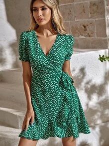 Ruffle Hem Ditsy Floral Wrap Dress SKU: swdress25210423784(1000+ Reviews)$11.49$10.92Join for an ... | SHEIN