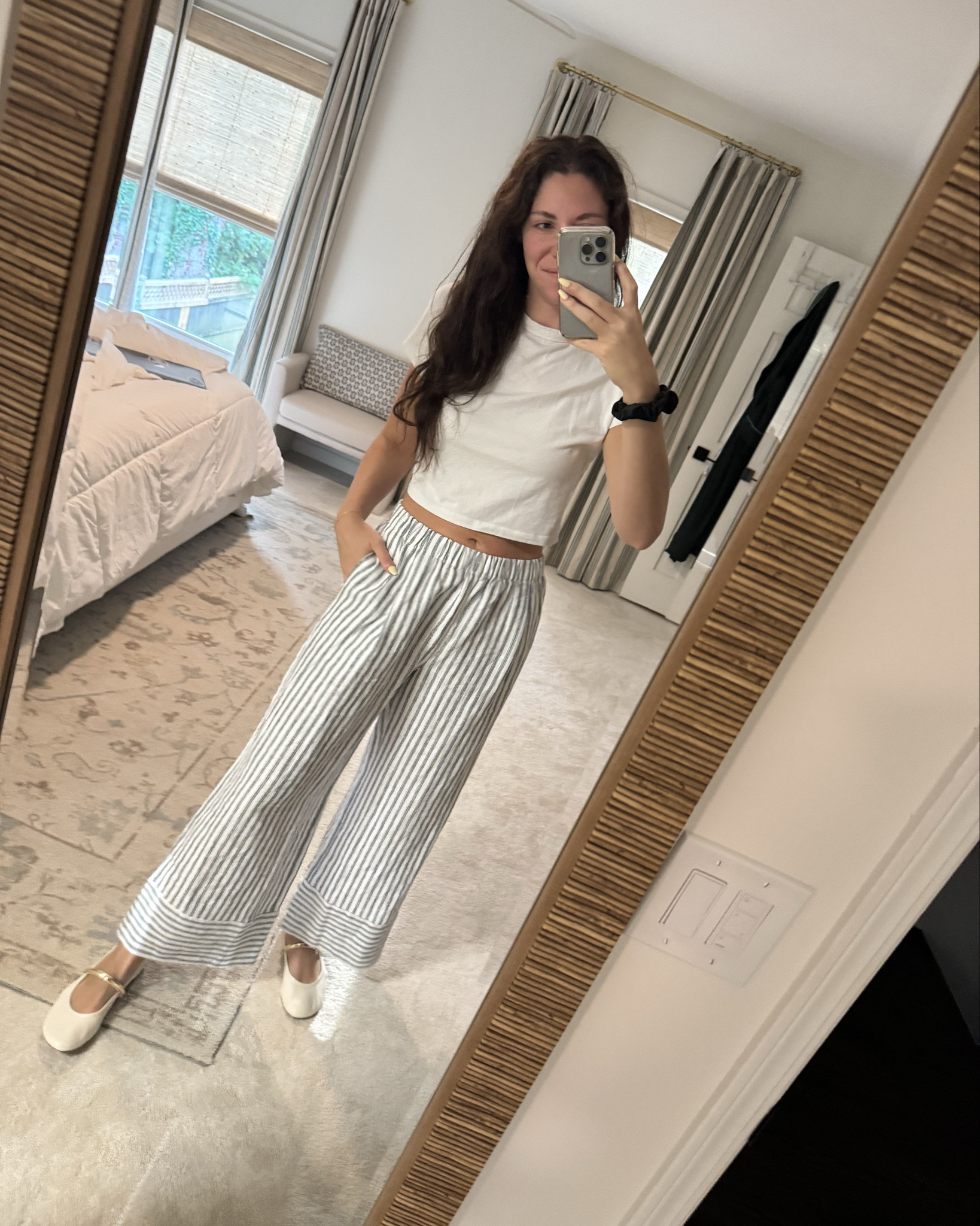 The comfiest linen wide leg pants size small and on sale!

#LTKSeasonal #LTKFindsUnder100 #LTKSaleAlert
