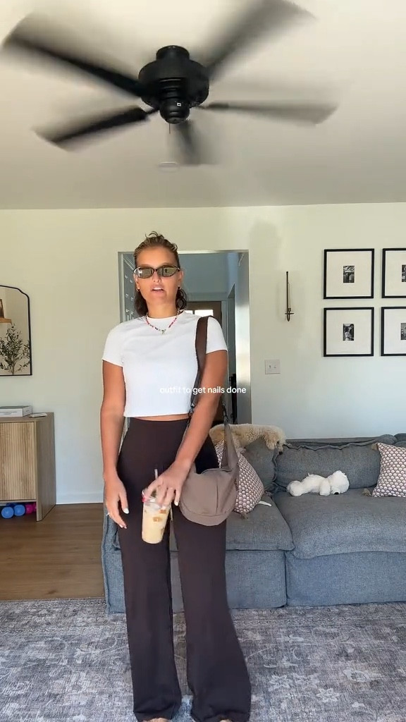 🤎☕️

#LTKStyleTip #LTKSeasonal #LTKFindsUnder50