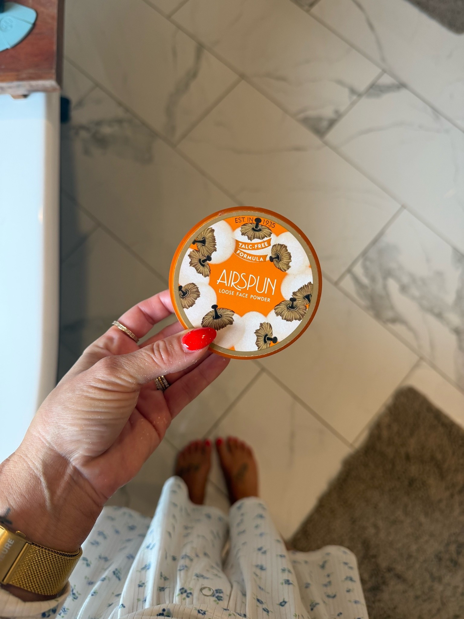 Loose face powder my favorite for a finishing look, covers fine lines and wrinkles

#LTKgrwm #LTKselfcare #LTKBeauty