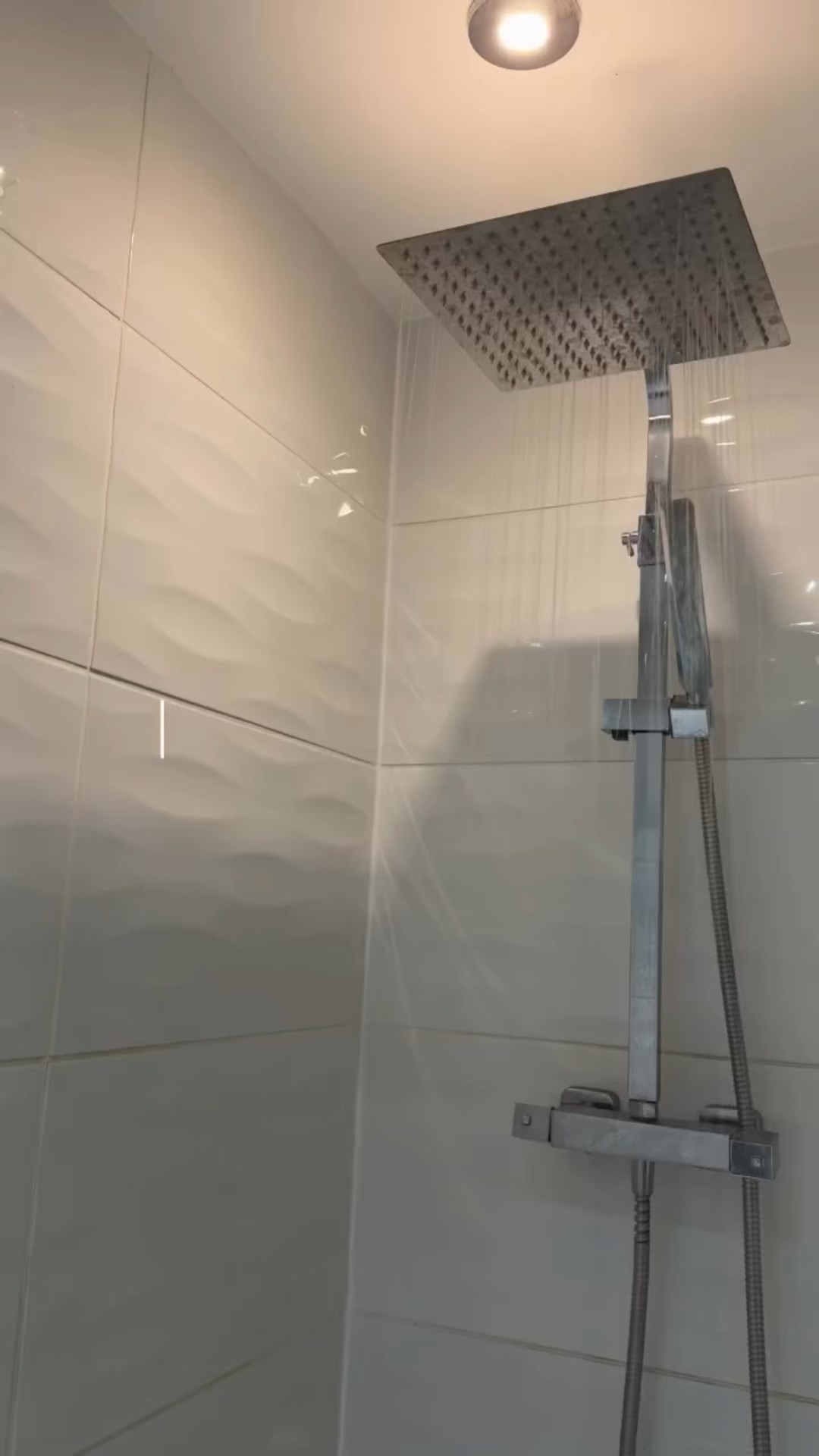 A self-care evening 💕 

PJs, socks, slippers & eye mask are @bouxavenue | gifted 
LED Mask is @currentbody | gifted 

#fyp #foryoupage #trending #fashion #explorepage #spendthedaywithme #spendtheeveningwithme #selfcareroutine #selfcare #bouxavenue #currentbody