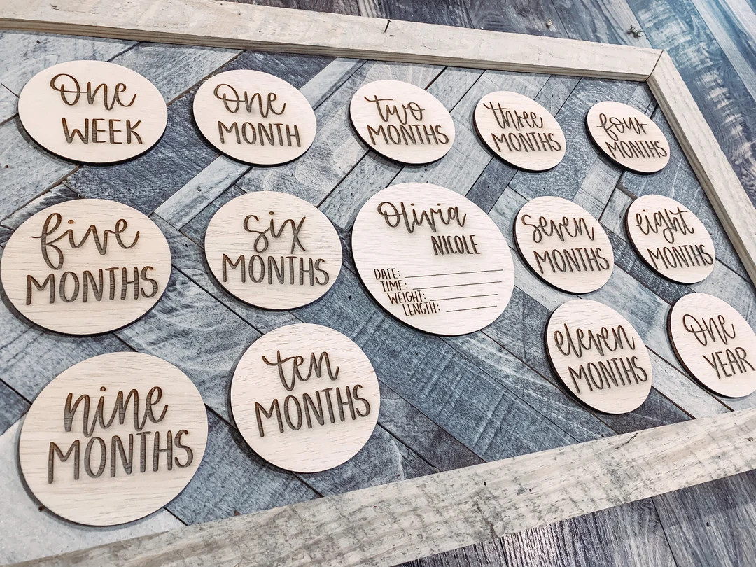 Baby milestones | milestones | hand lettered| laser engraved | monthly milestones | prop | Etsy (US)