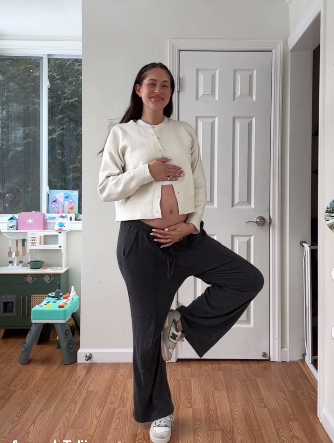 16 weeks today! 

#LTKBump #LTKootd