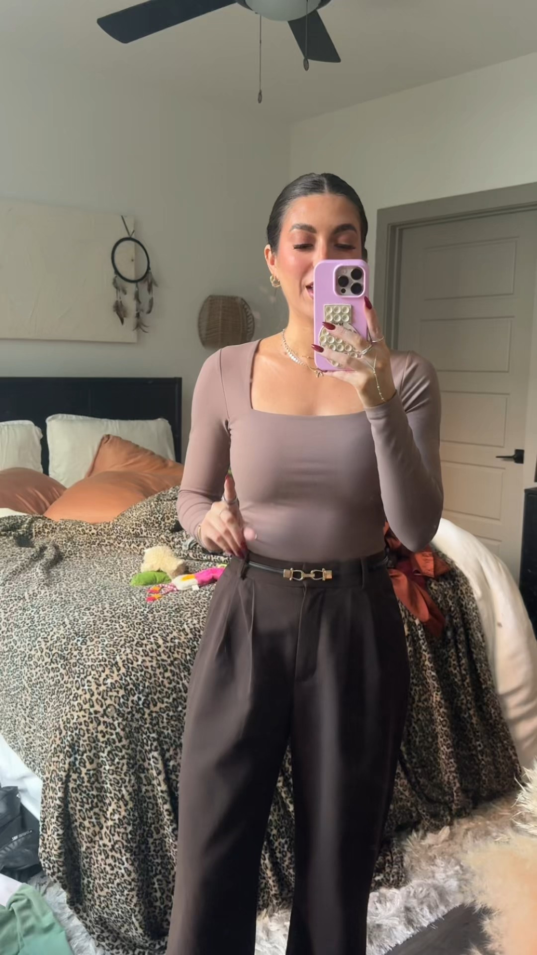 This is your sign to get the Abercrombie Sloane pants. I wear the curve love in a 26 regular

#LTKootd #LTKWorkwear