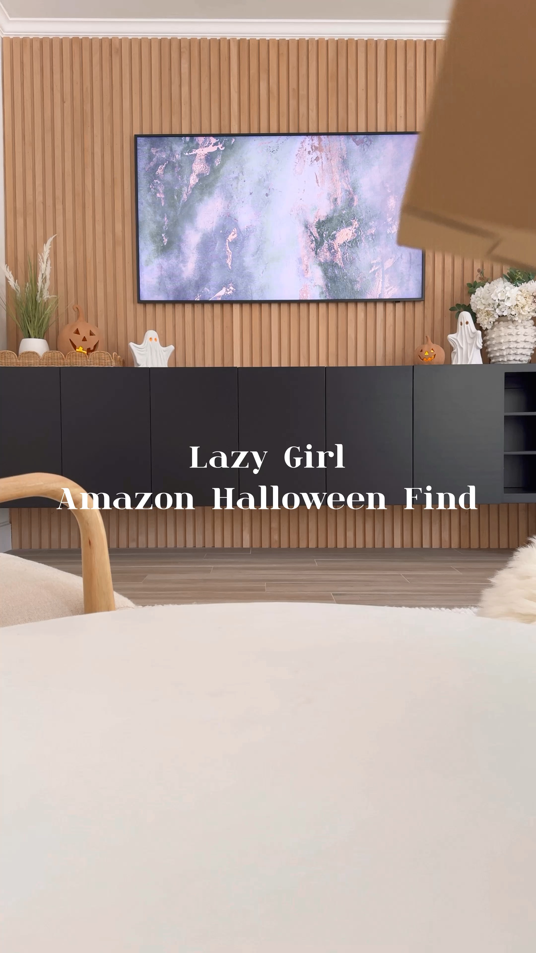 Amazon Halloween Find! 

This look for less cloche is under $20 & high quality! 

#halloweendecor #halloween2024 #halloween #potterybarn #amazon #amazonfinds #homedecor #spookyseason #modern #transitionalhome 



#LTKVideo #LTKSeasonal #LTKFindsUnder50