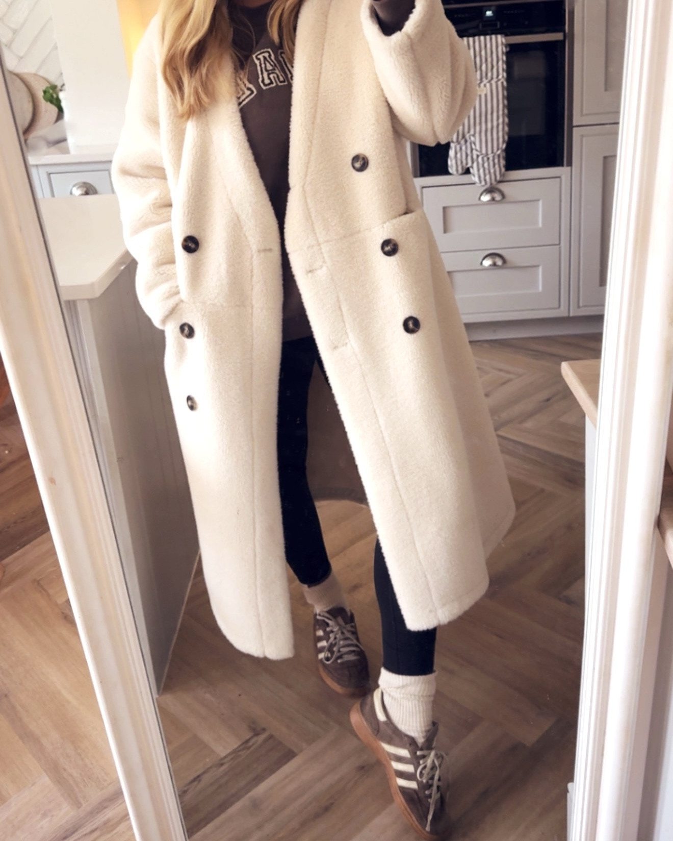 Cosy ootd ! Borg coat and fleece lined leggings!! And a big oversized sweat! Cosy and comfy!! 

I’m 5ft5 and a UK size14

Jacket I’m wearing a L
Leggings I’m wear a 12r 
Jumper is a 14

#LTKwinter #LTKmidsize #LTKuk