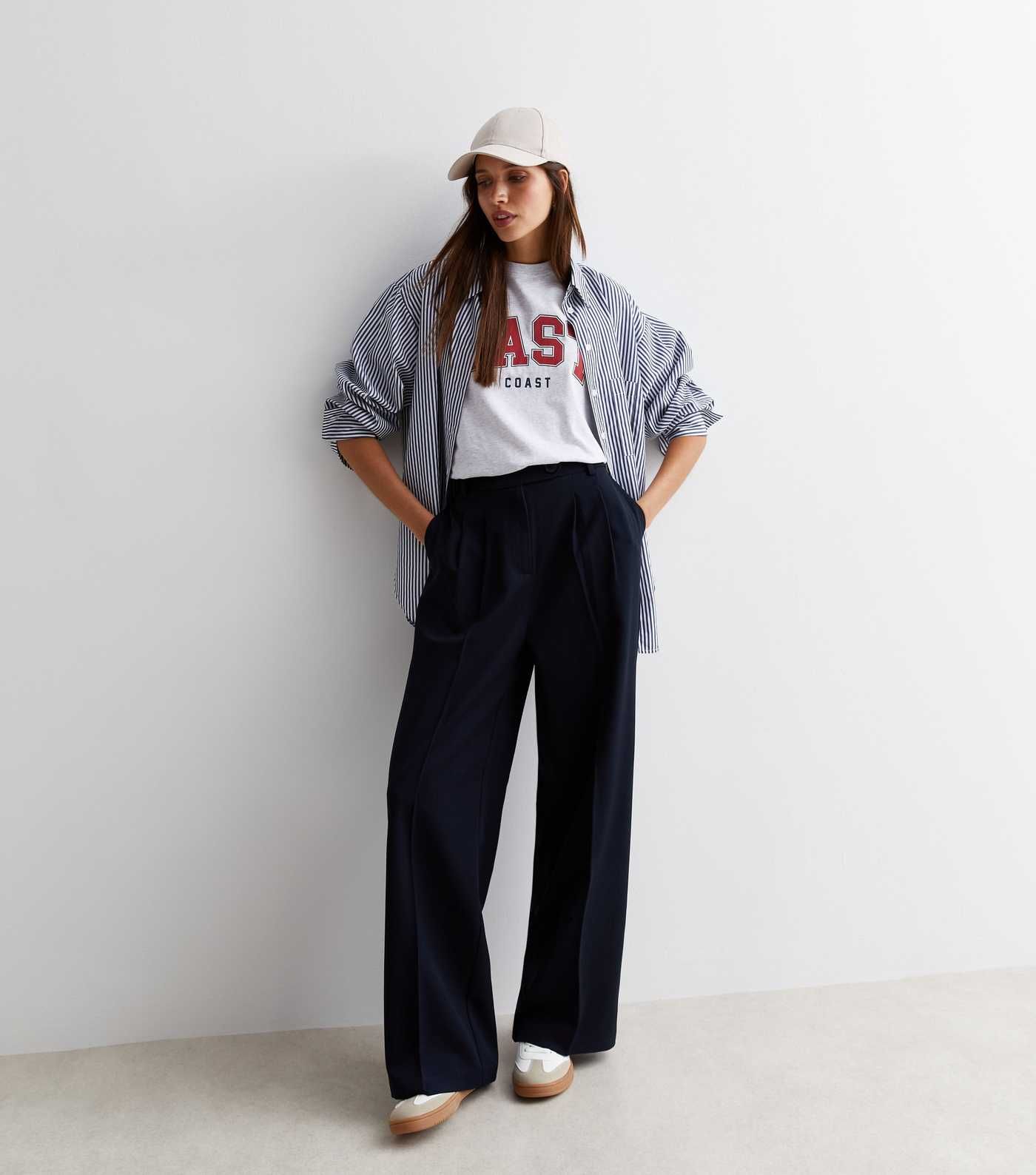 Navy Wide Leg Trousers | New Look | New Look (UK)