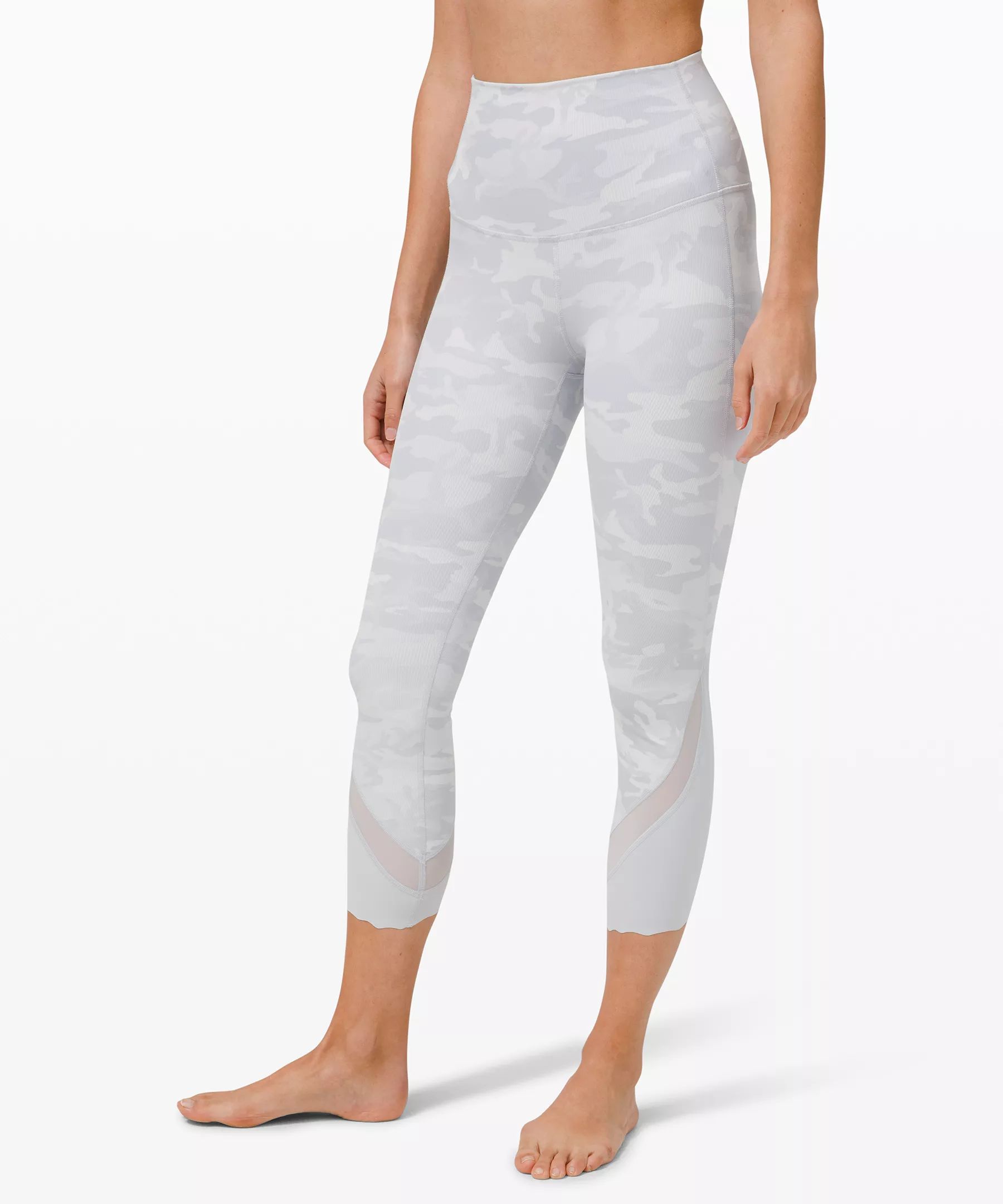 Wunder Under Scalloped Hem High-Rise Crop 23" Luxtreme | Lululemon (US)