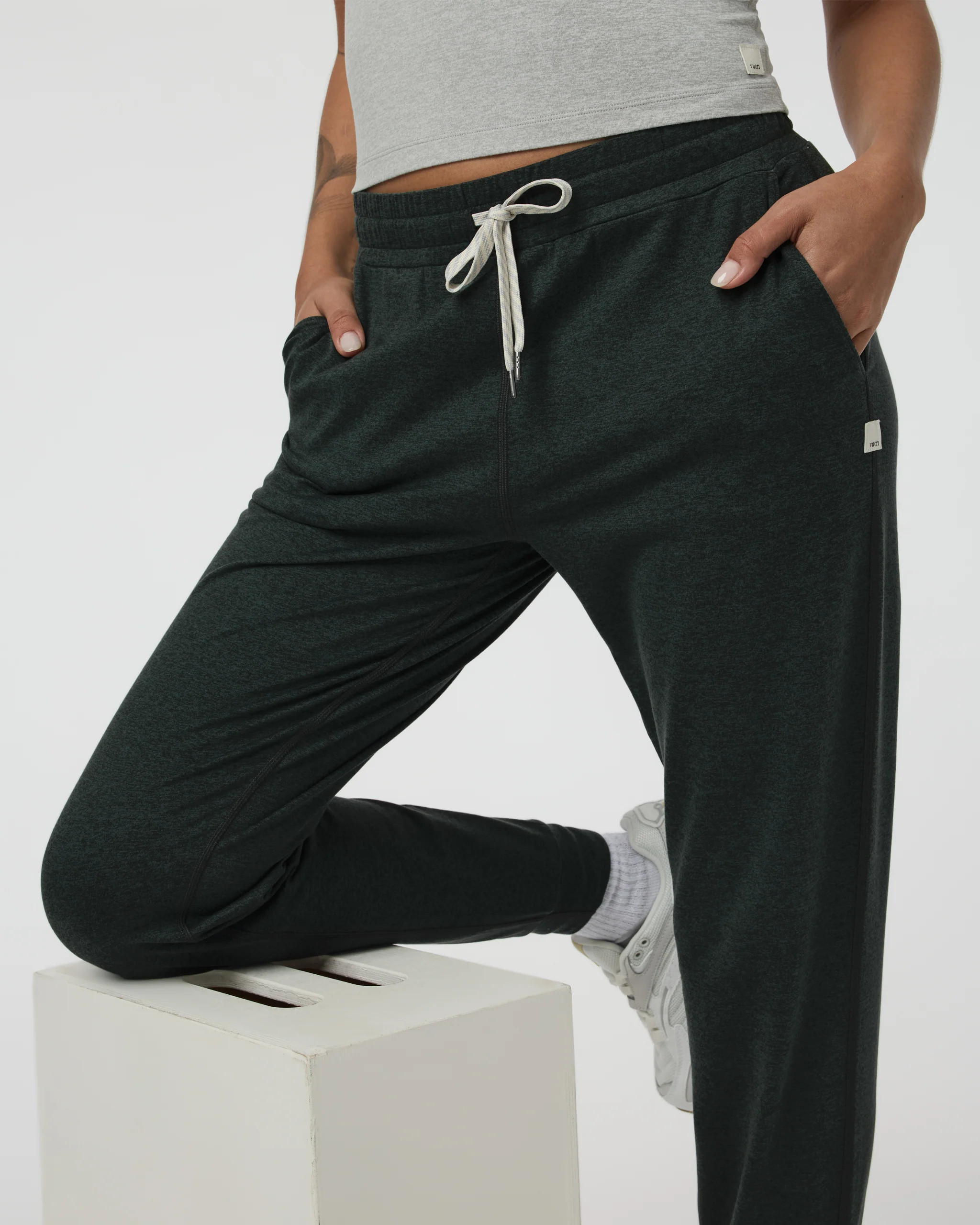 Performance Jogger | Vuori Clothing (US & Canada)