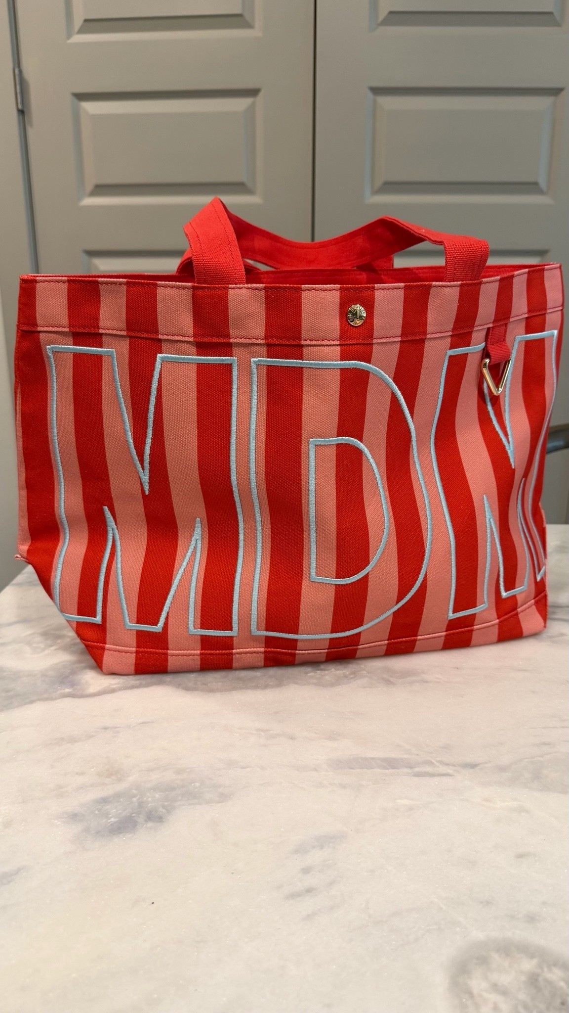 BaubleBar tote is perfection 💯 This is the medium size.

#LTKootd #LTKdayinmylife #LTKmorningroutine