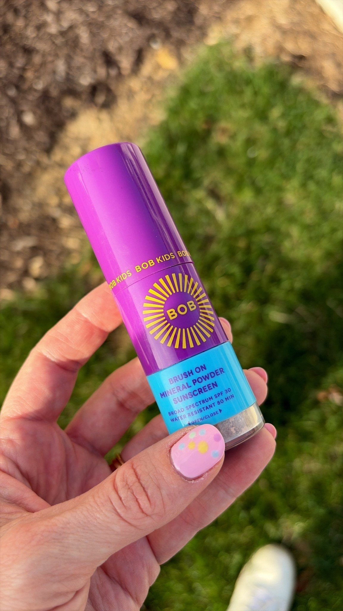 I keep this in my car/bag and it always comes in handy in a pinch! Especially at drop off when I realize it’s going to be 80° for the first time and I don’t have sunscreen on me! Quick and easy and no complaints — they actually love the brush! #kidssunscreen #momhack

#LTKmomlife #LTKKids #LTKBaby