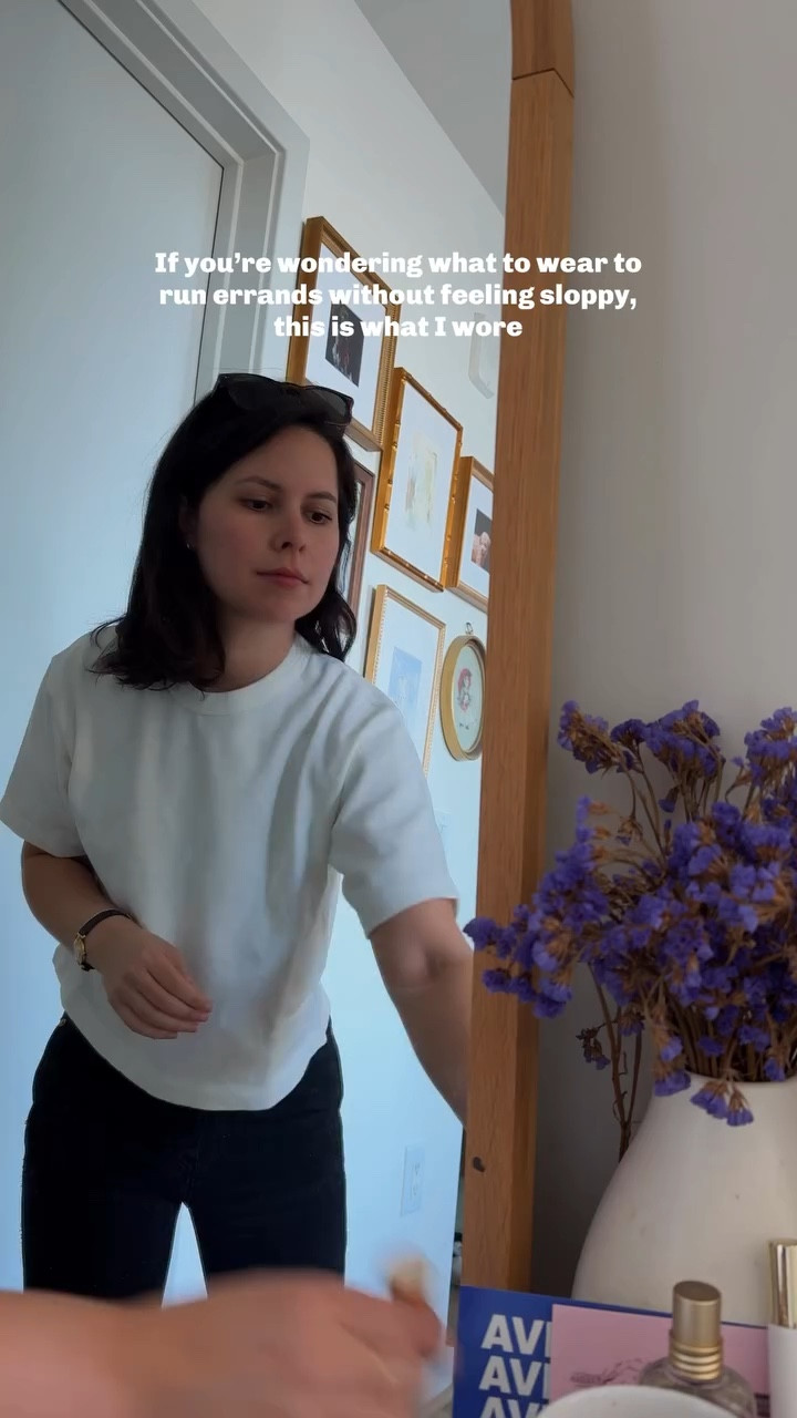 Comment SHOP and I’ll dm you the links to shop the look 

OOTD, casual outfit, petite friendly outfit

#LTKPetite #LTKootd #LTKgrwm