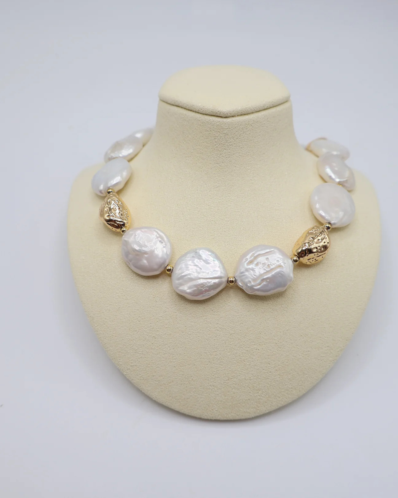 Solene Pearl Necklace | 18k Gold Jewelry by Apelila | Apelila Jewelry