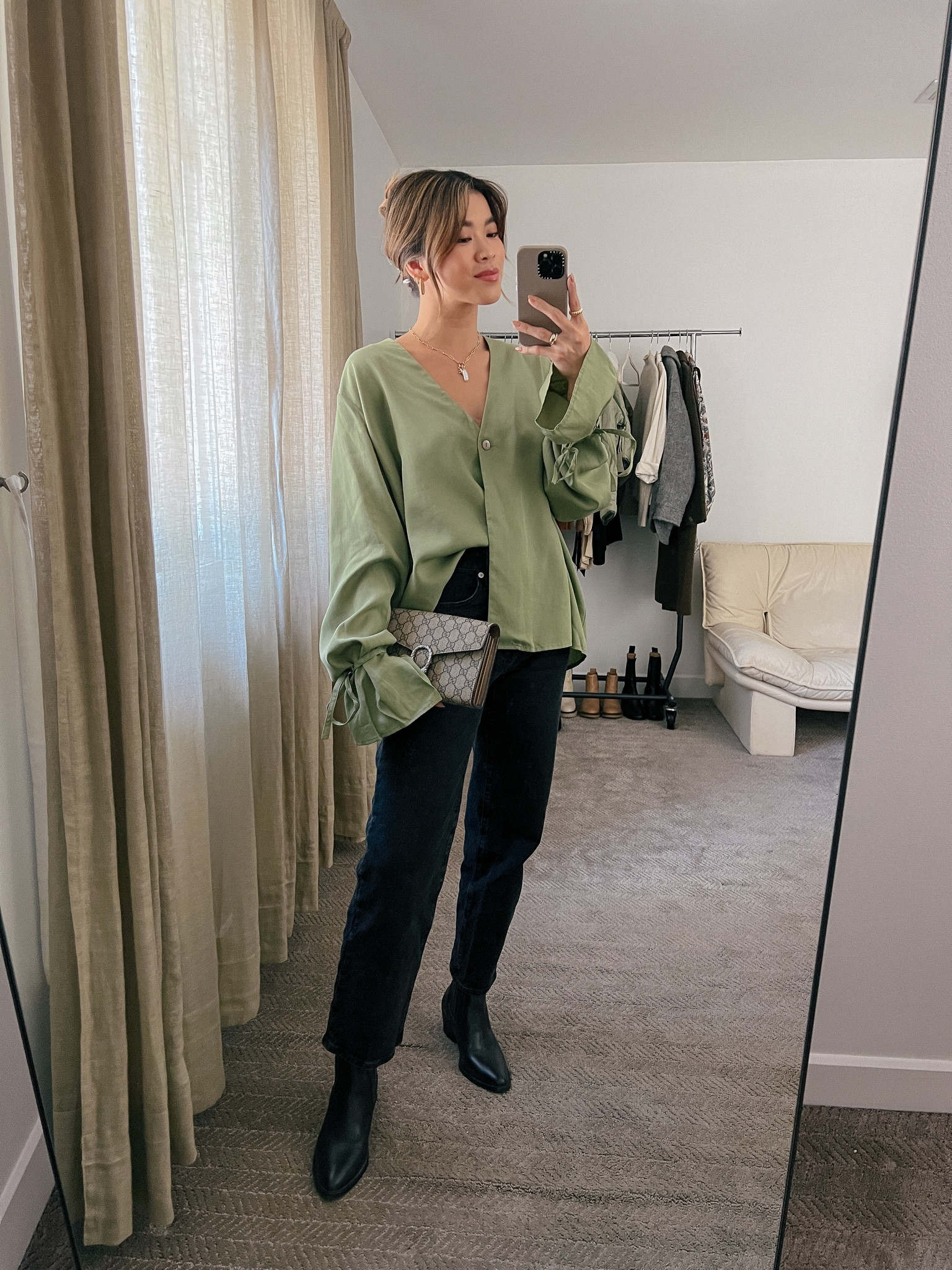 A fun green Revolve top and black Madewell denim! 

#revolve
#madewell
#fallfashion
#fallstyle
#falloutfit
#fall
#top
#denim
#blackpants
#outfitofthenight
#casetify

#LTKfit #LTKSeasonal #LTKstyletip