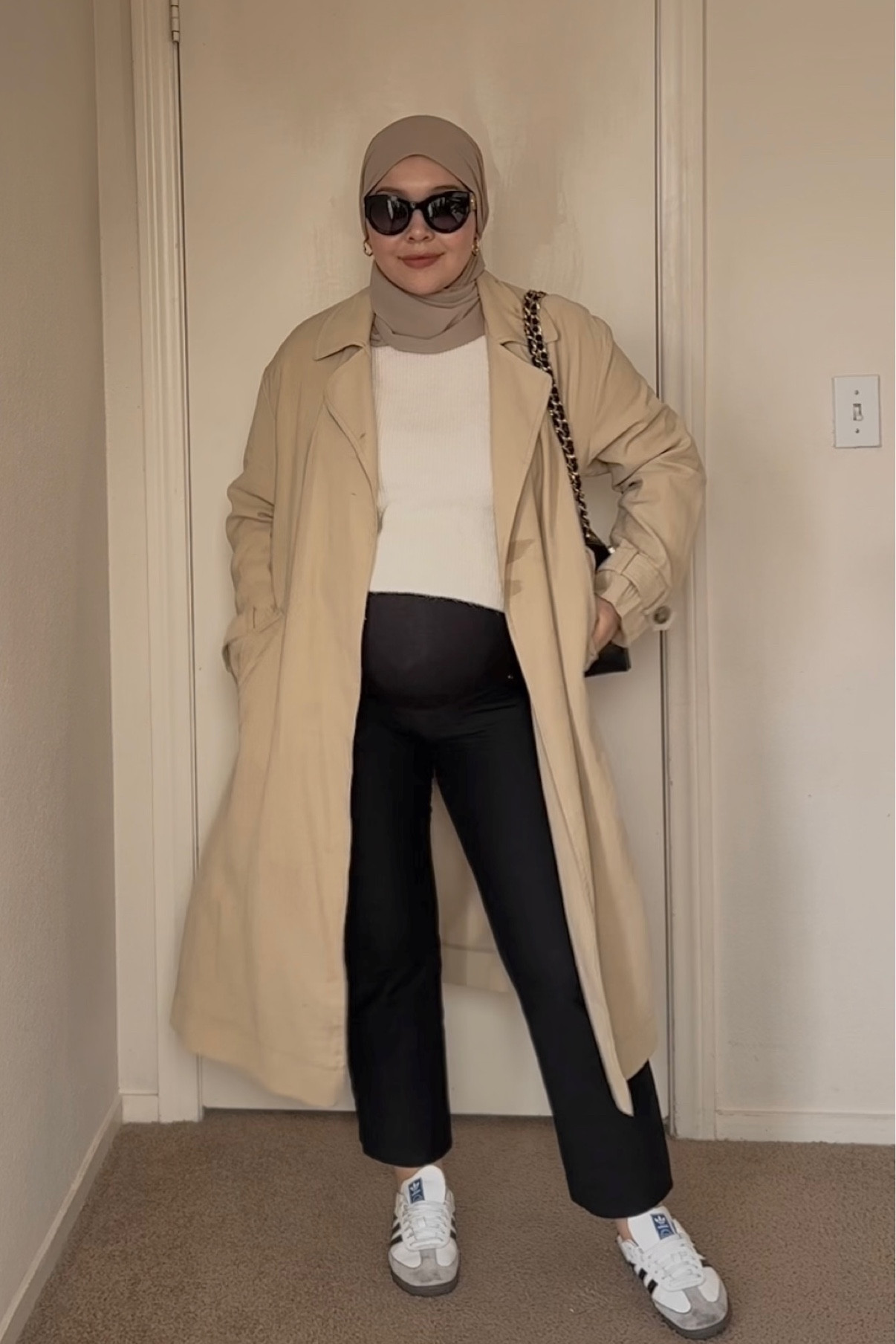 Pregnancy outfit 
Bump style 
Modest fashion
Pregnancy pants 

#LTKbump #LTKbaby #LTKstyletip