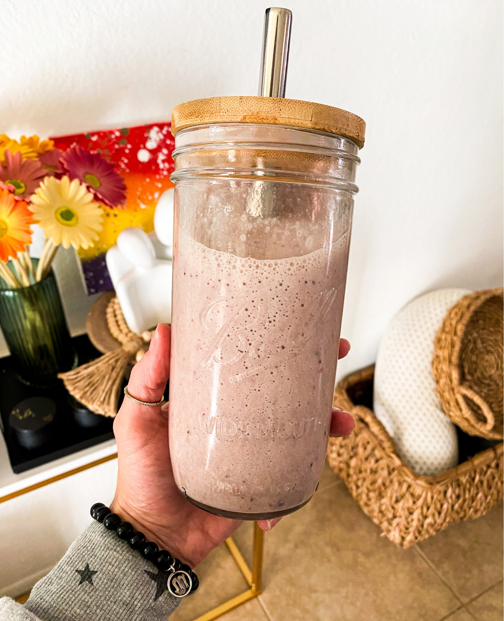 These Ball glass tumblers are seriously good quality. I was very surprised, heavy and washes well in the dish washer. Only $14.99!! 

#founditonamazon #amazonfinds #smoothieglass 

#LTKhome #LTKSeasonal #LTKFind