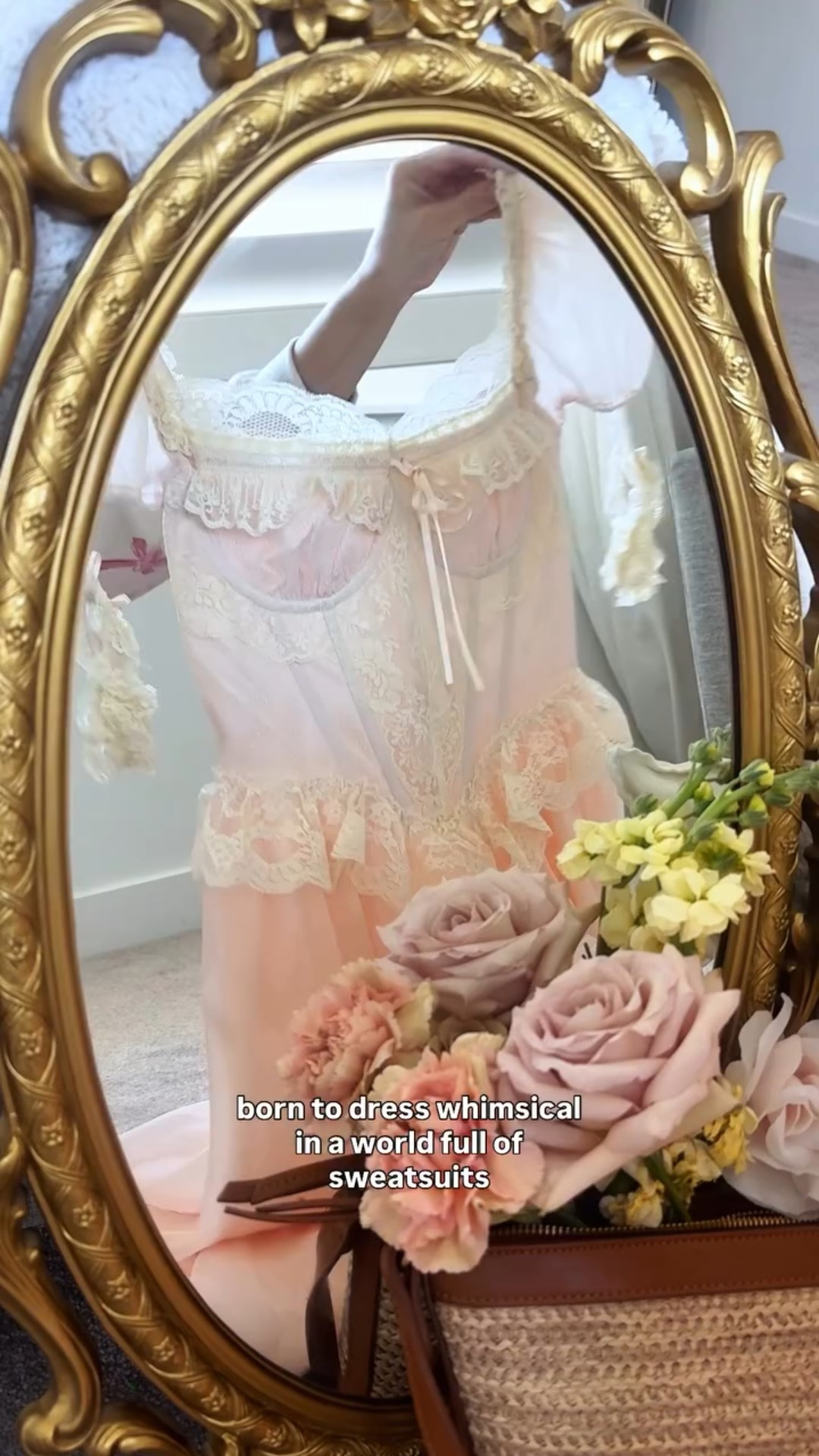 I do love both actually 😝 

code LUIZAPARRELLA to save @lacemadeofficial