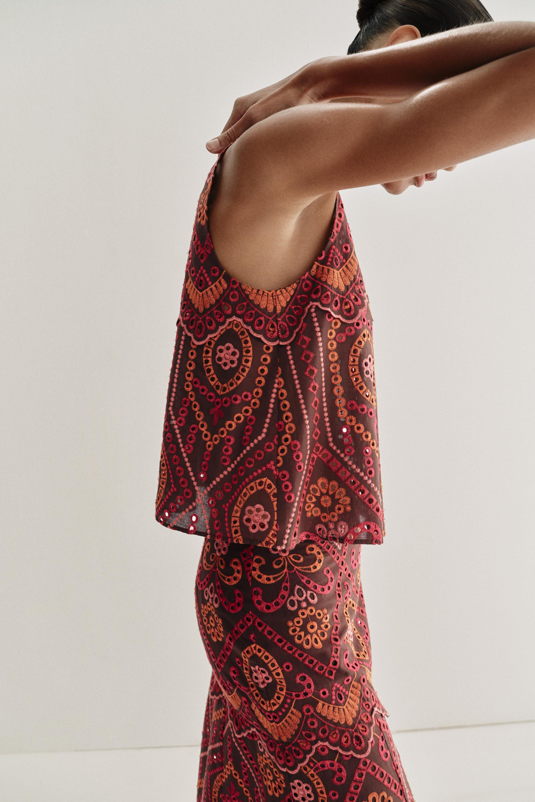 EMBROIDERED EYELET TOP | Zara US