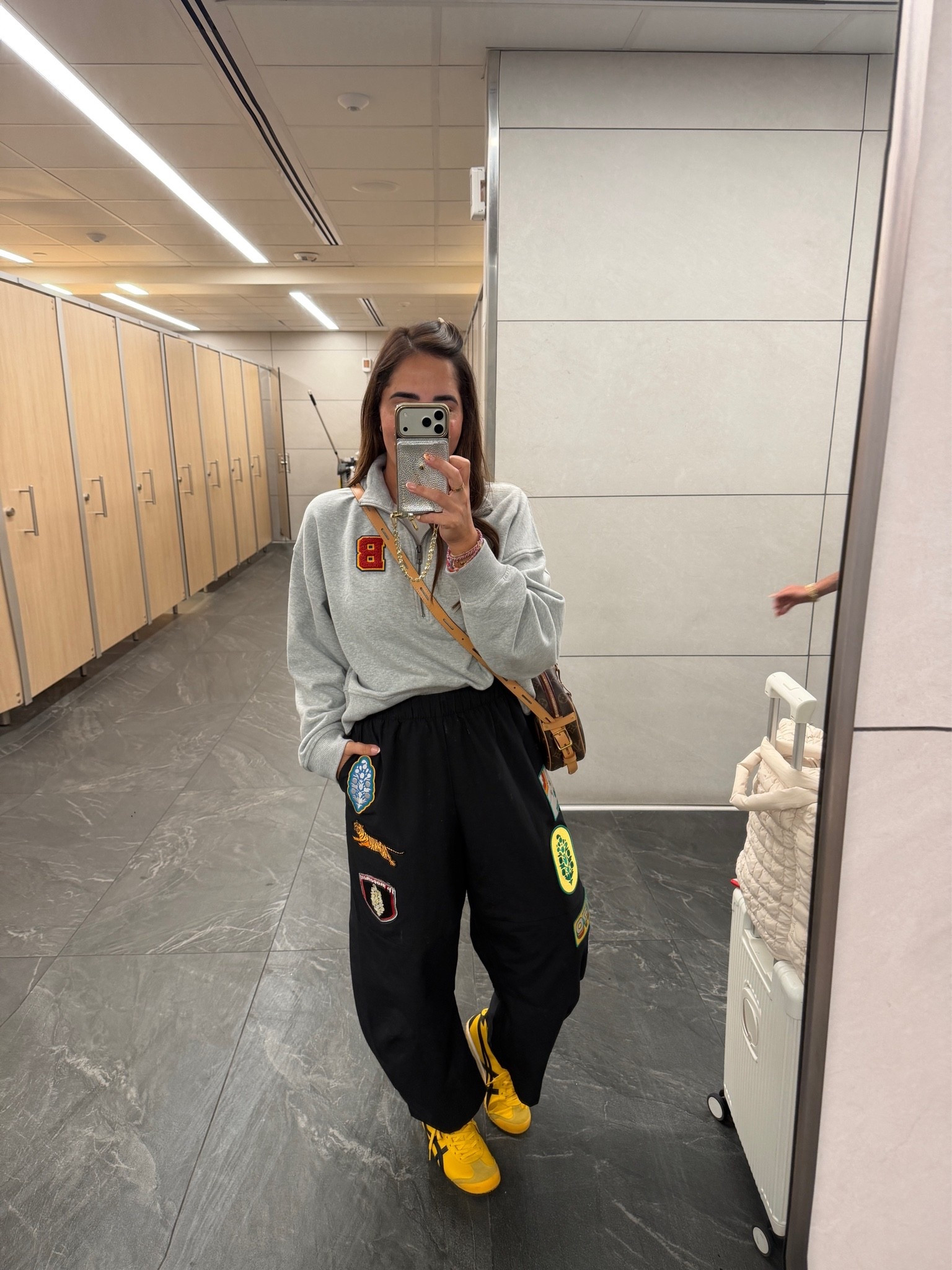 Airport ootd ✈️

#LTKTravel #LTKOver40 #LTKSaleAlert